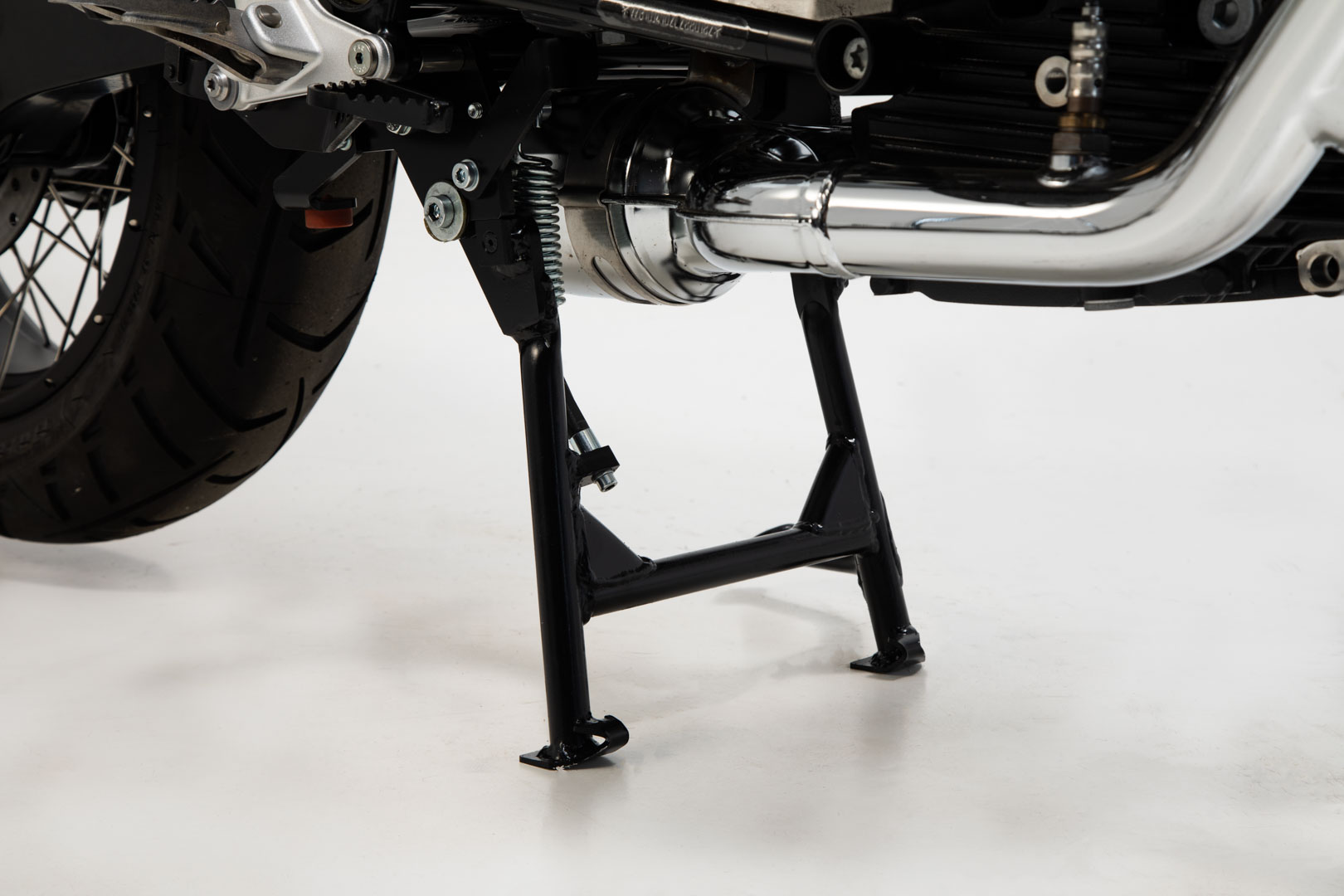 Standul SW-Motech - Negru. BMW R 9T Urban G/S / Scrambler (16-). Figura 1