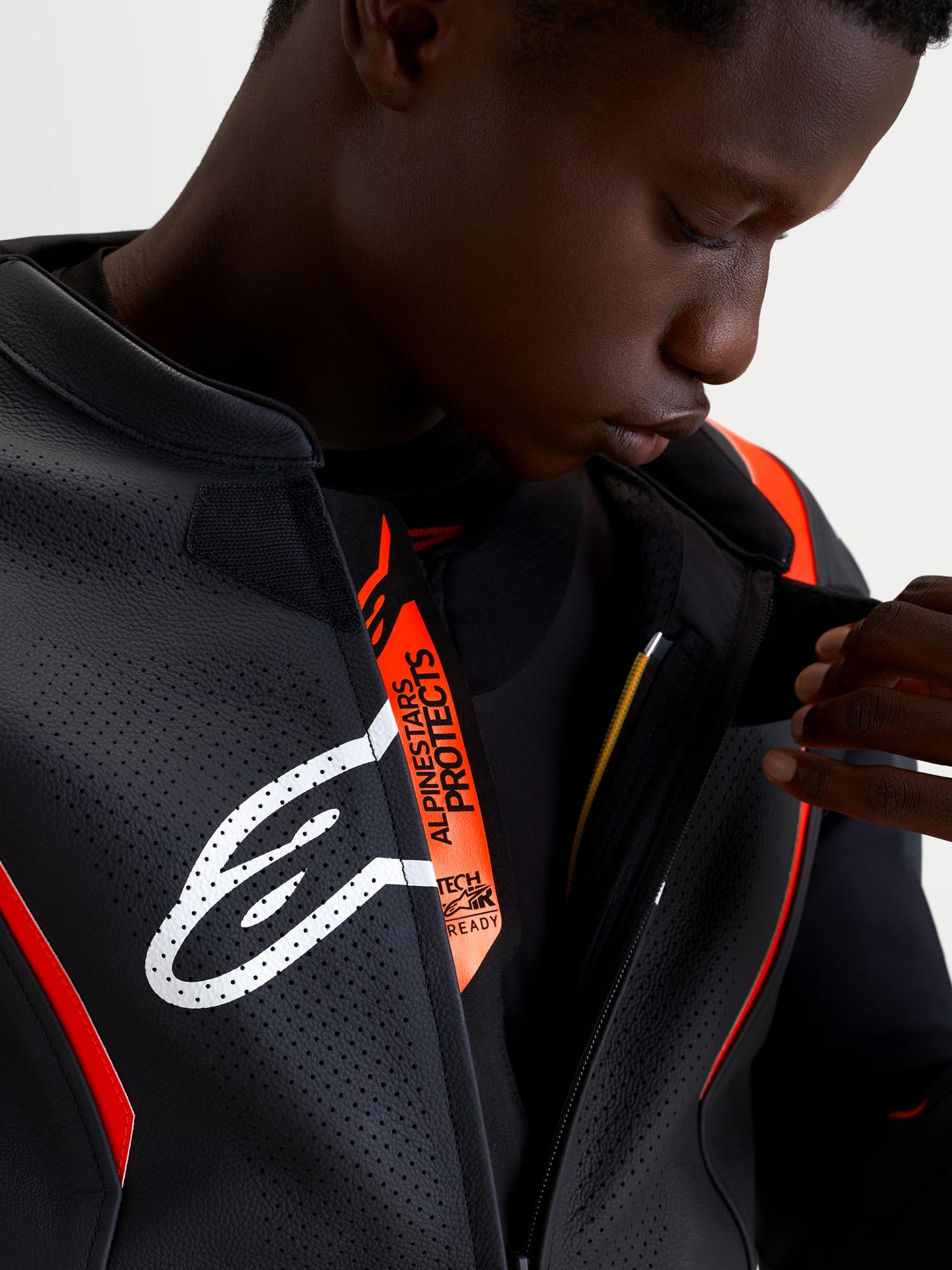 Alpinestars Missile V3 2-Teiler Motorrad Lederkombi schwarz/rot 58 Abbildung 10