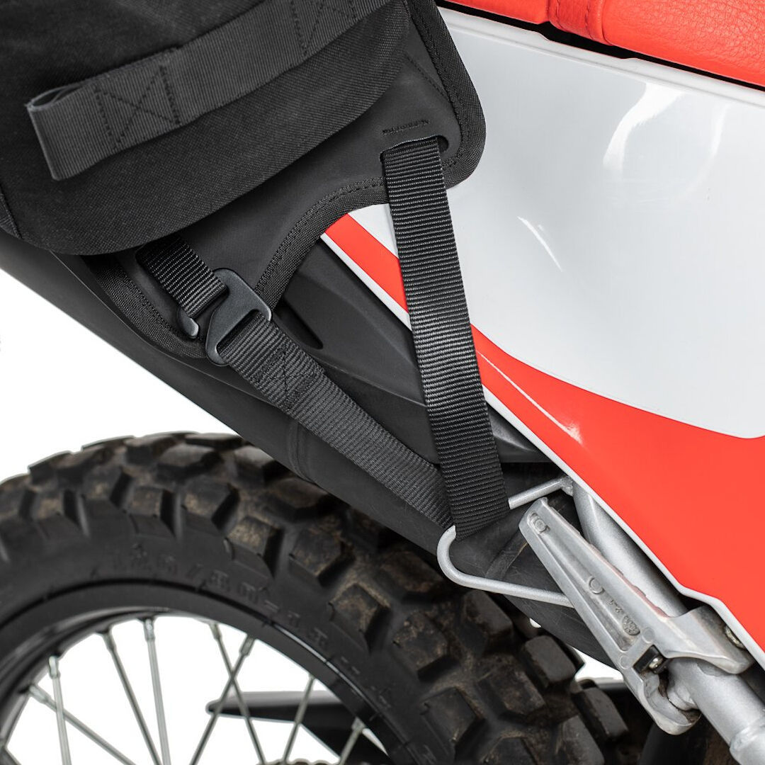 Kriega OS-Base Honda CRF300 Monteringssystem Figur 4