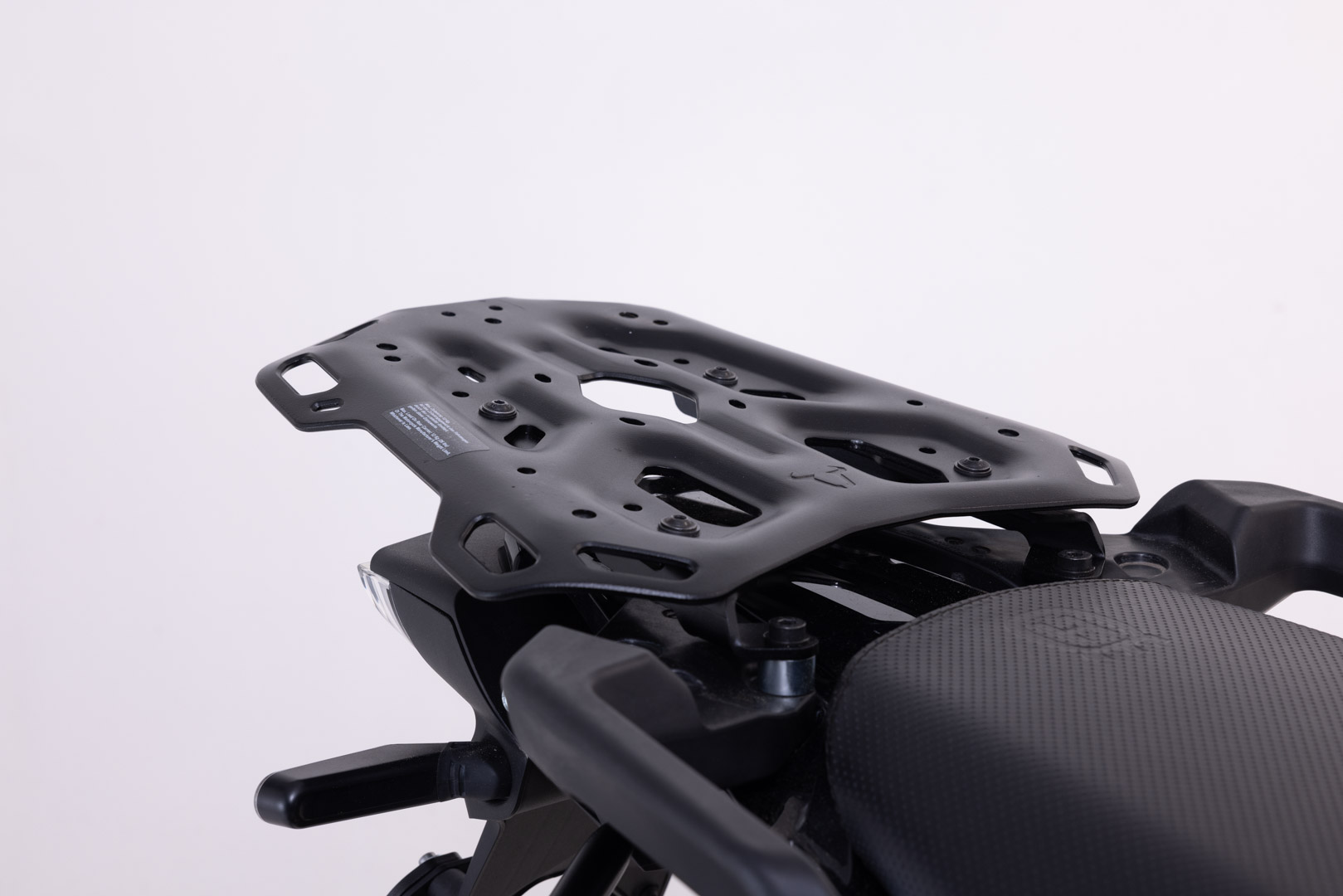 Sistem top case SW-Motech TRAX ADV - Argintiu. Modele KTM, Husqvarna Norden 901. Figura 3