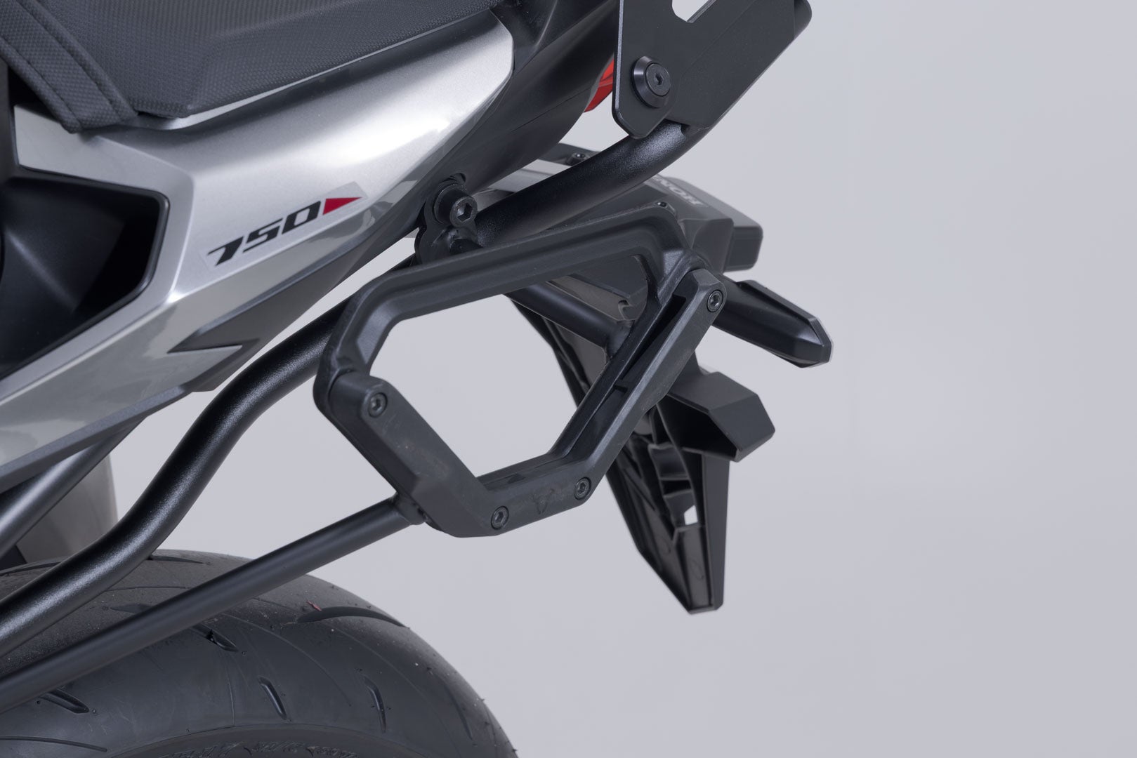Side view of SW-Motech V-LOC Side Carrier left - Honda CB750 Hornet (22-).