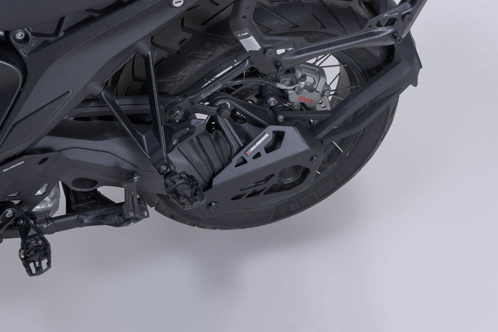 SW-Motech Kardan-skydd – Svart. BMW R 1300 GS (23-) / Adventure (24-). Figur 3