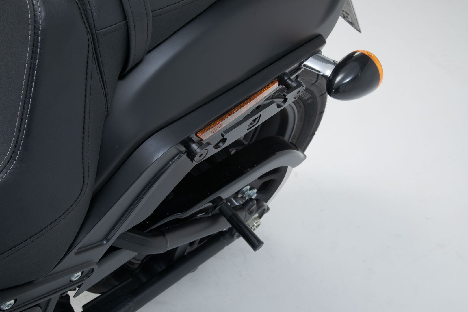 SW-Motech Legend Gear sistem de geantă laterală LH2 - 1x 25.5 l. Softail Fat Bob / S (17-). Figura 5