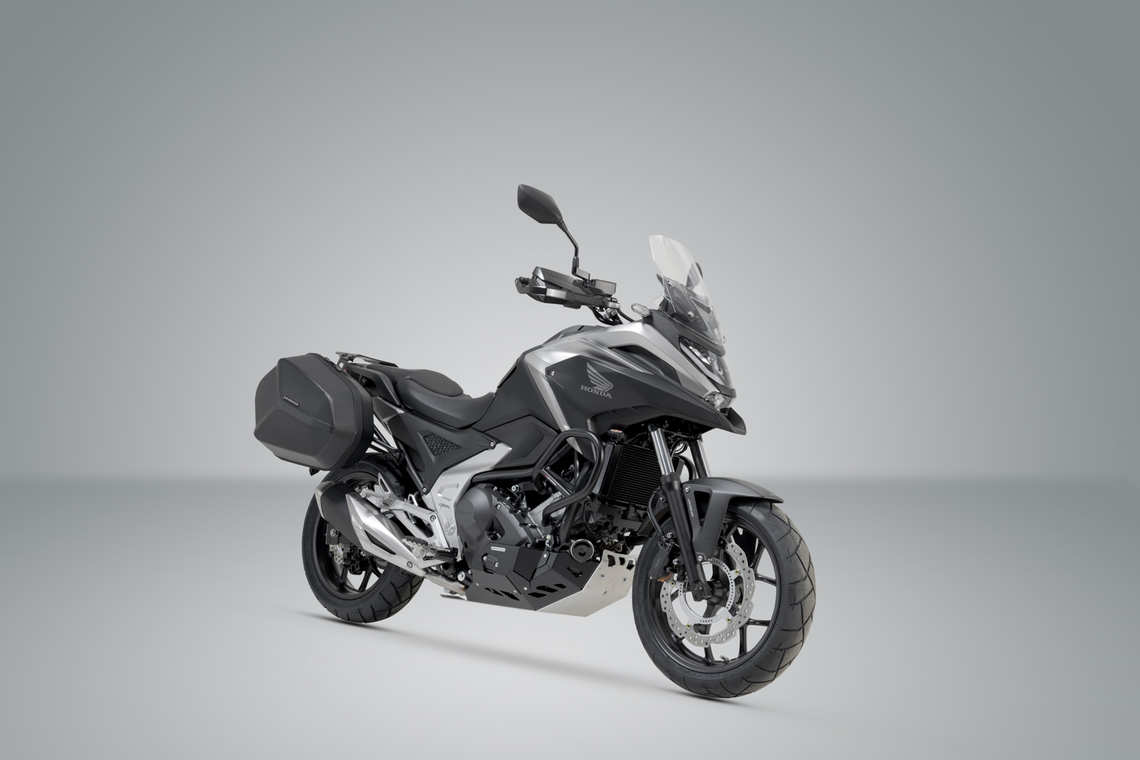 Sistem lateral SW-Motech AERO ABS - 2x25 l. Honda NC750X/XD (20-). Figura 2