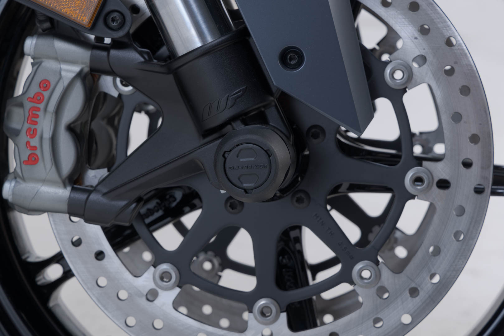 Set SW-Motech Slider pentru puntea față - Negru. Modele KTM / CFMoto / Husqvarna. Figura 3