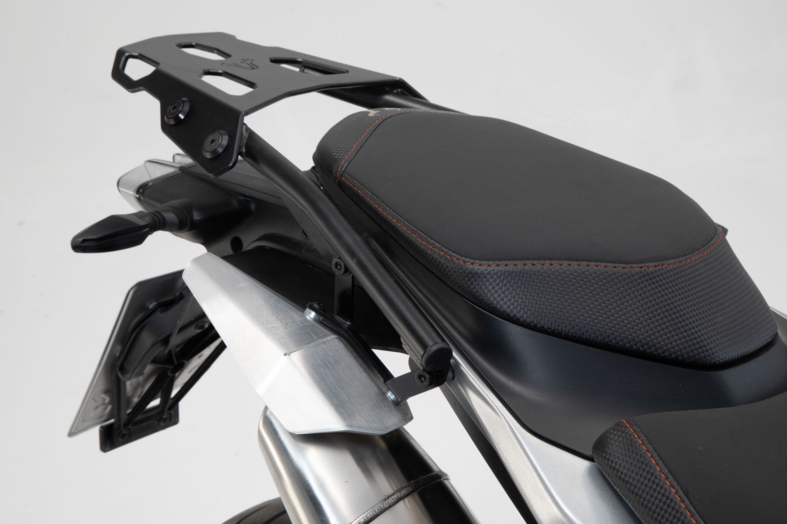 Sistem topcase SW-Motech URBAN ABS - Negru. KTM 790 Duke (18-) / 890 Duke R (19-). Figura 3