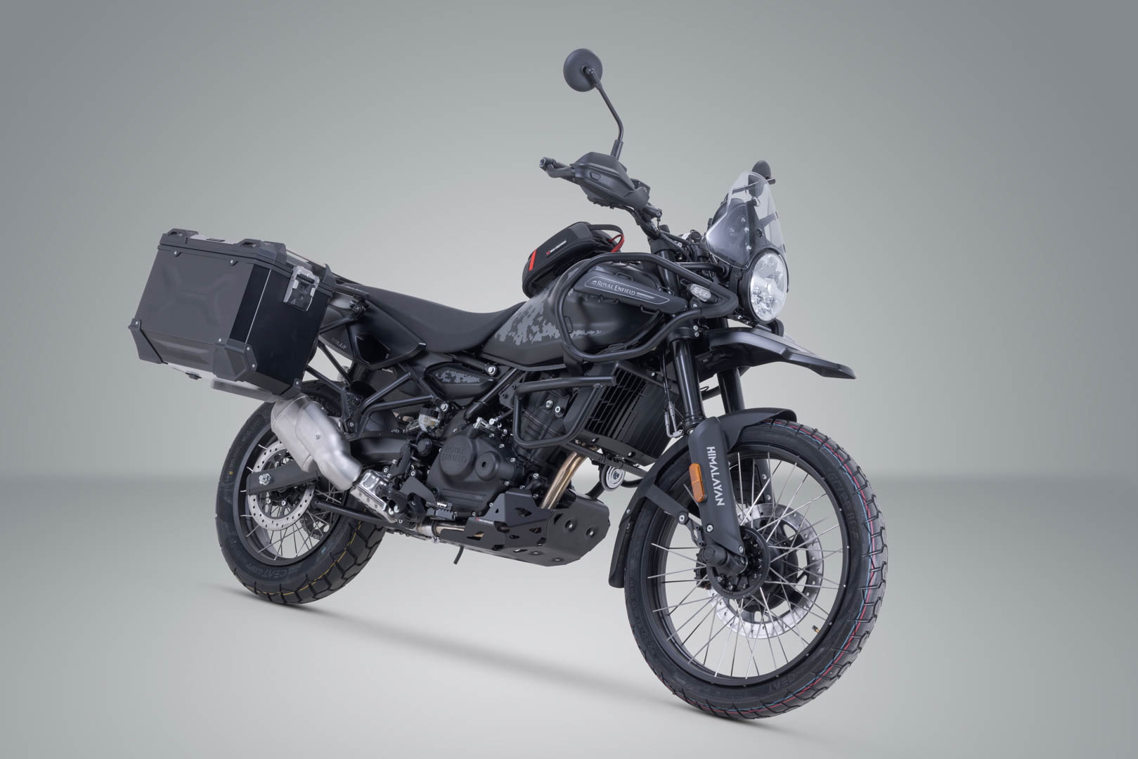 Sistem de carcasă din aluminiu SW-Motech TRAX ADV - Negru. 45/45 l. Raliul Himalayan 450 (25-). Figura 2
