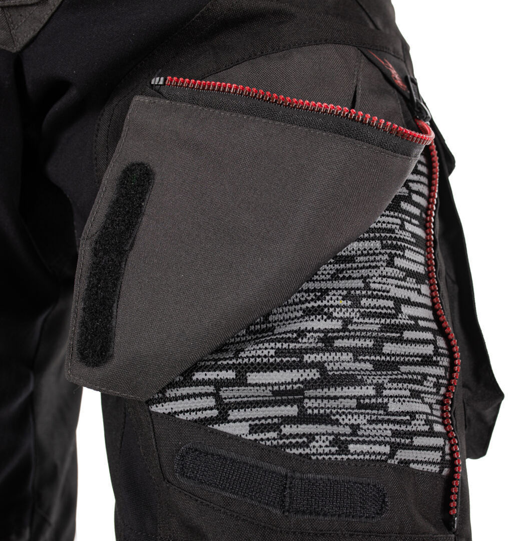 Rusty Stitches Cliff Pantalon textile de moto imperméable Noir/Gris/Rouge L Figure 4