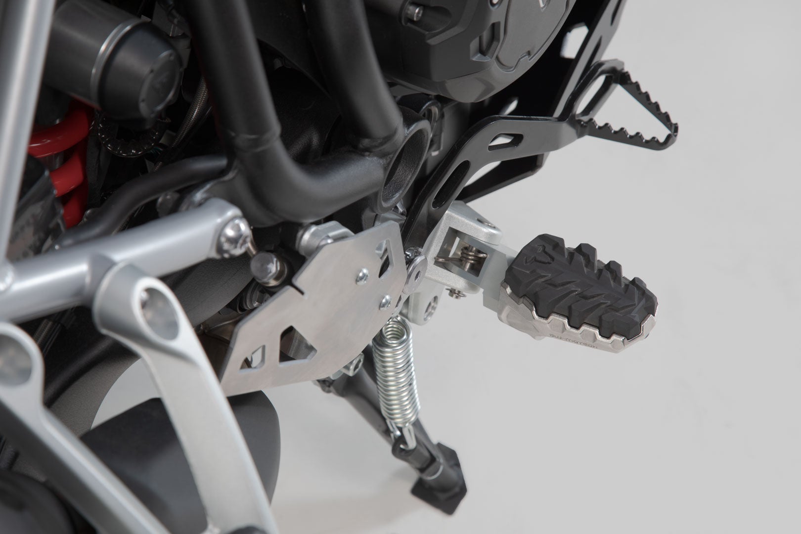 SW-Motech EVO Fußrasten-Kit - Triumph Tiger 800/ 900/ 1200, Scrambler 1200. Abbildung 1