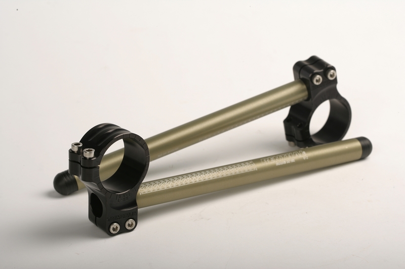 RENTHAL Original Clip-on Bars Ø50mm höjd +0mm offset +40mm/7° svart Figur 3