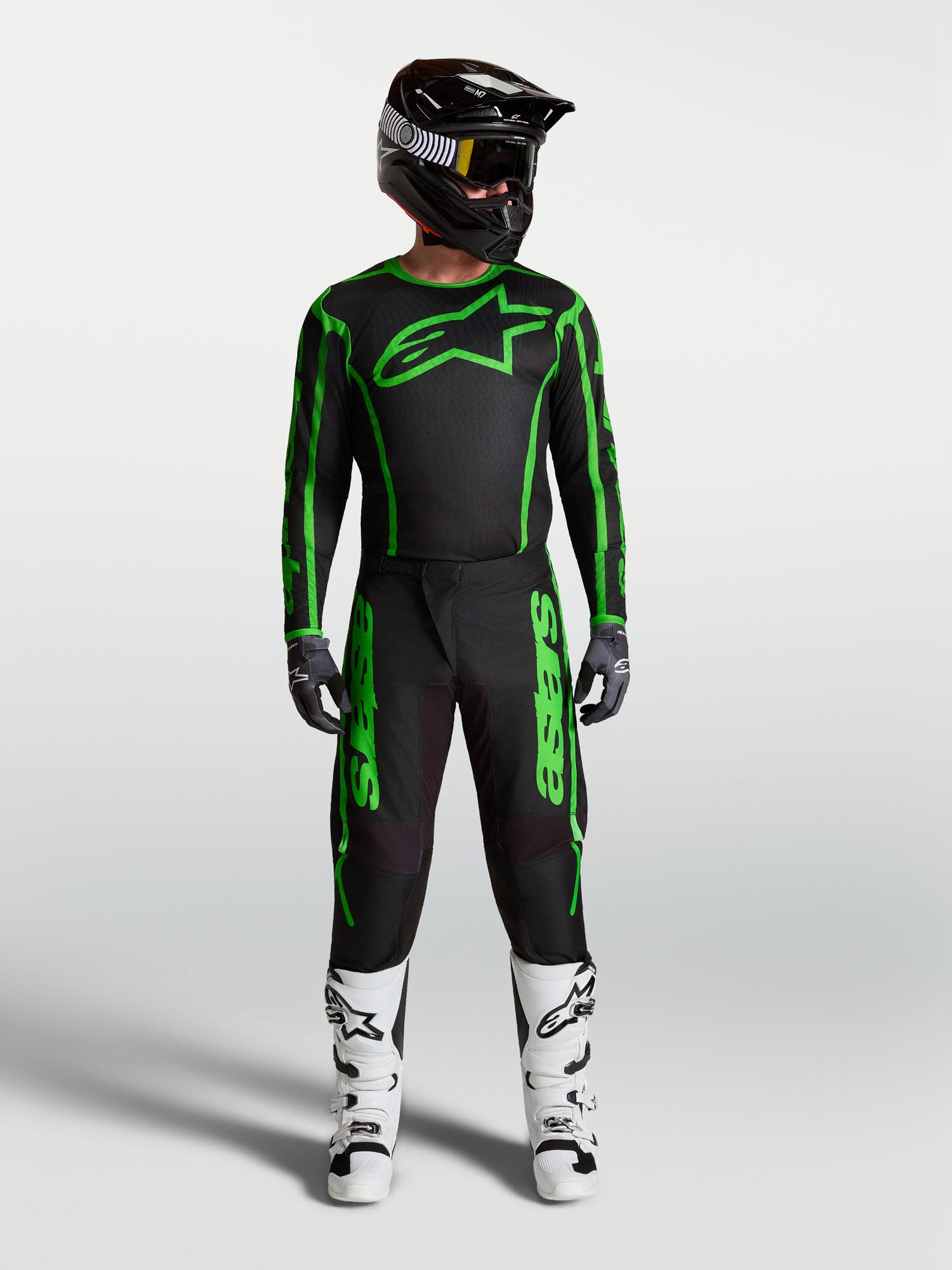 Side view of Alpinestars Fluid Apex V2 Motocross Pants