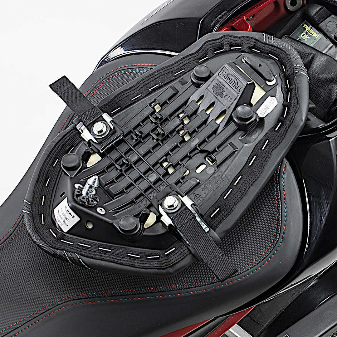 Kriega US-Drypack Triumph Street Triple Kit de montare Figura 2