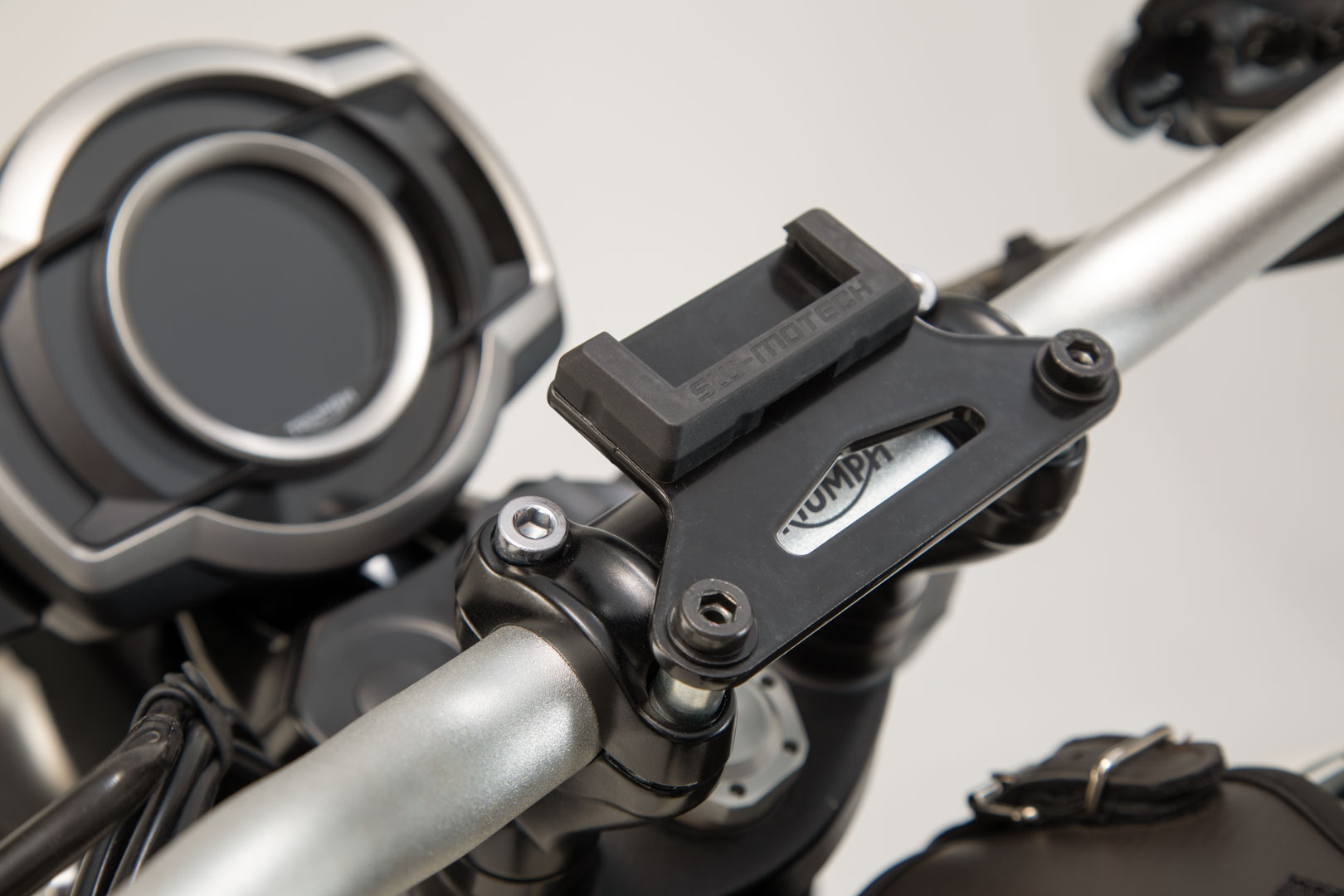 Suport GPS SW-Motech pentru ghidon - Negru. Modele Honda / Suzuki / Triumph. Figura 4