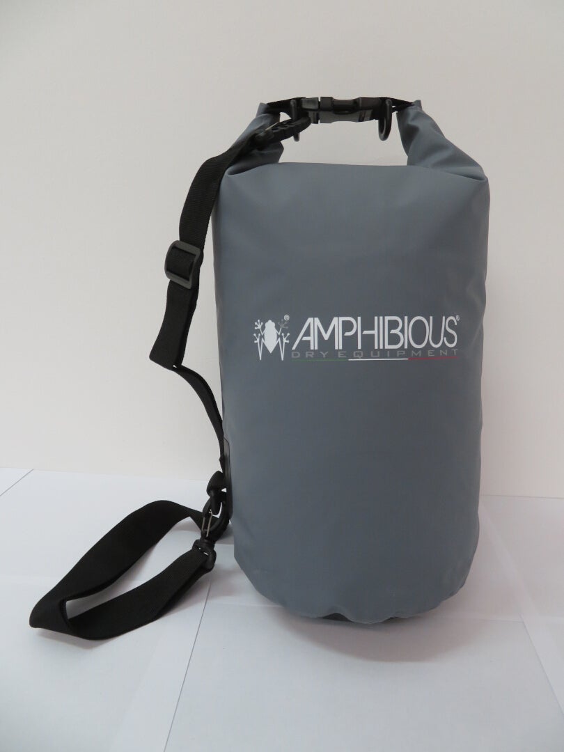 Amphibious Tube sac étanche gris 5 litres. Figure 7