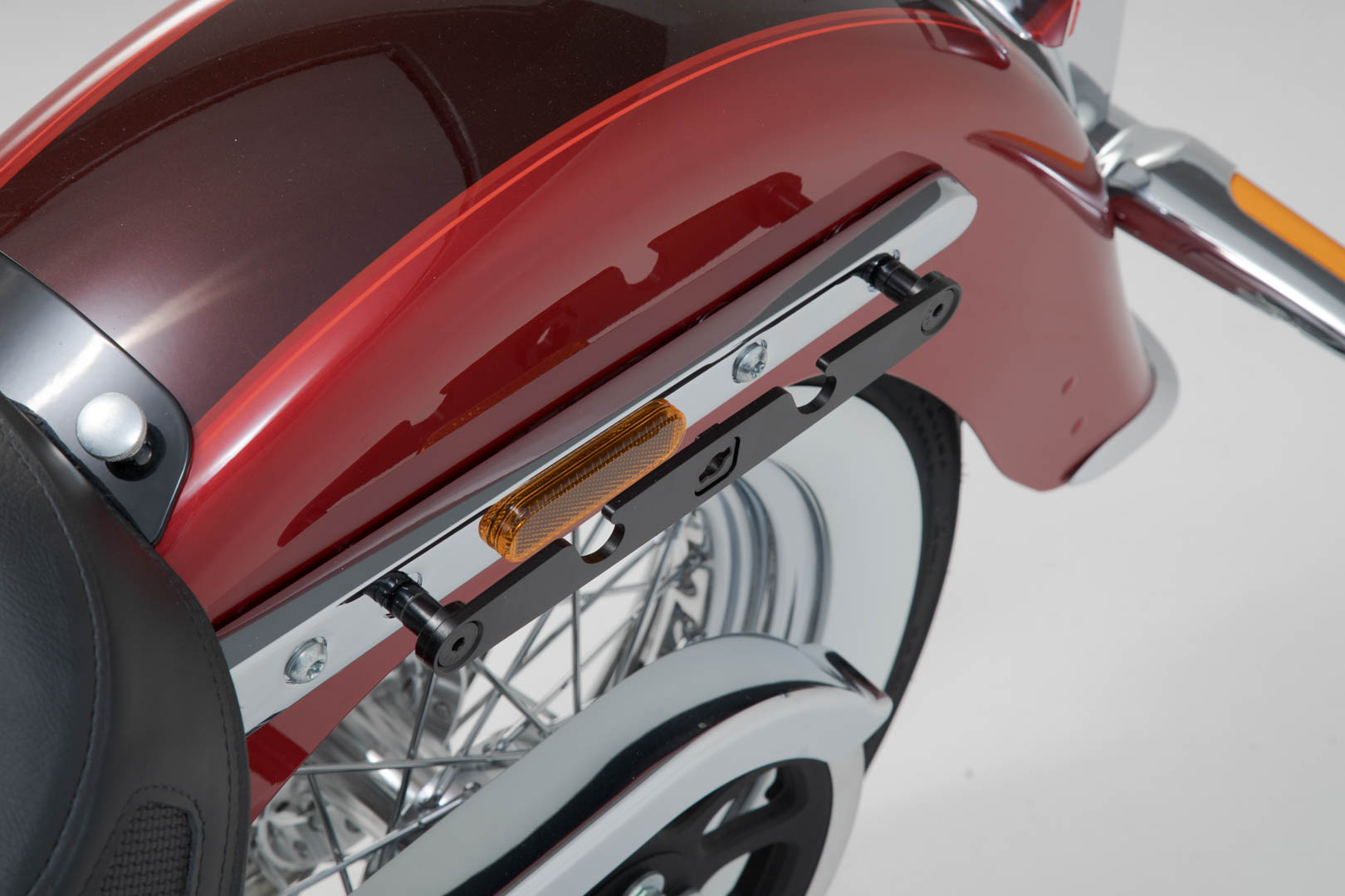 SW-Motech SLH sidobärare LH2 vänster - Harley-Davidson Softail Deluxe (17-). För LH2. Figur 3