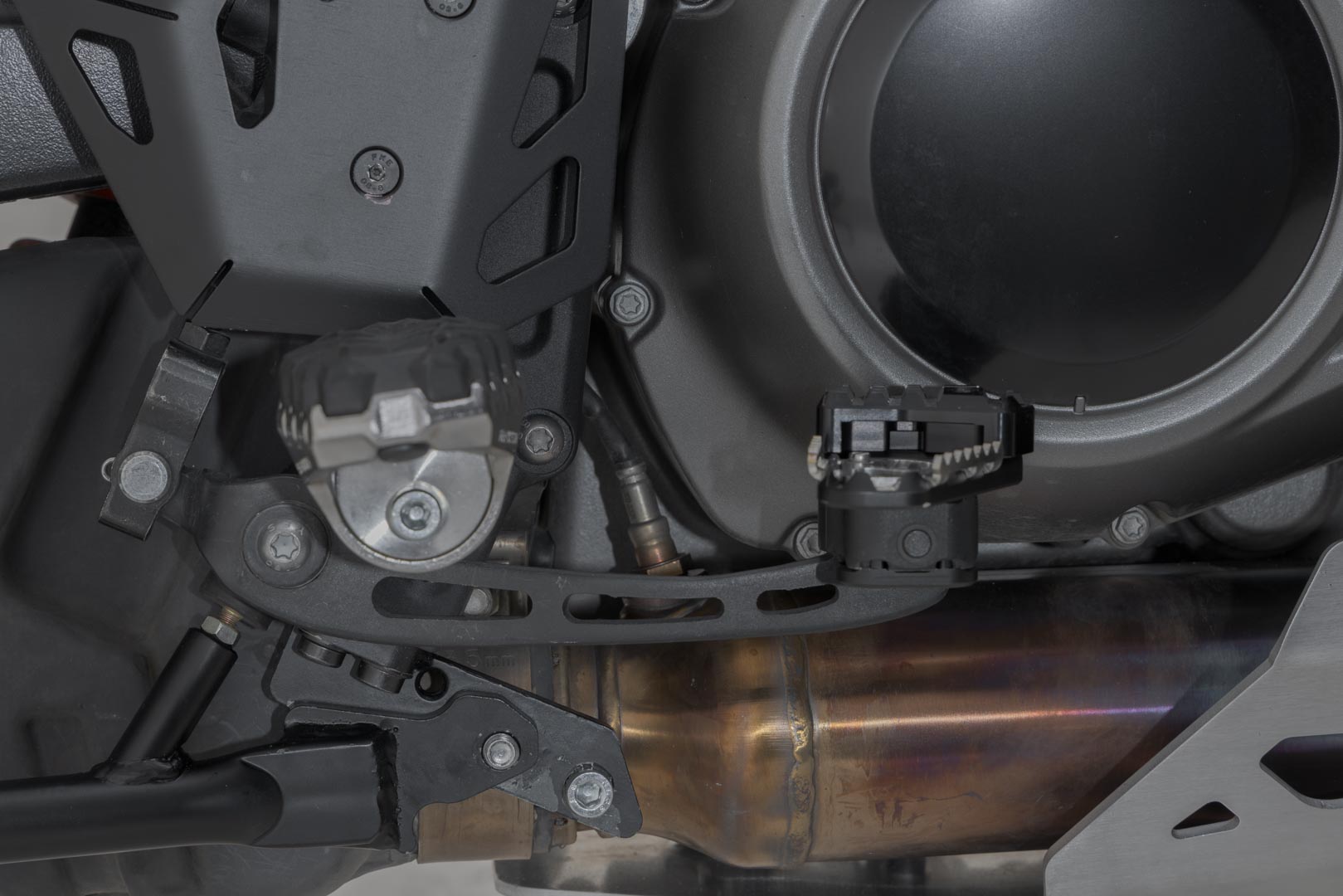 Extensie SW-Motech pentru pedala de frână - Neagră. Harley-Davidson Pan America (21-). Figura 3