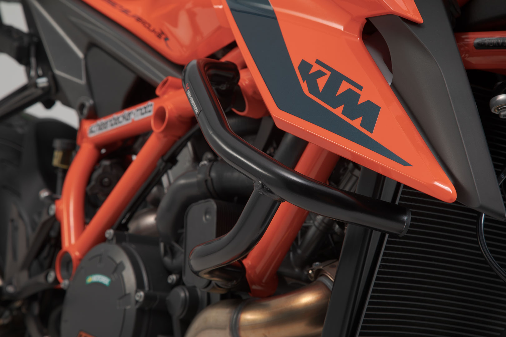 SW-Motech Crash bar - Svart. KTM 1290 Super Duke R / EVO (19-). Figur 1