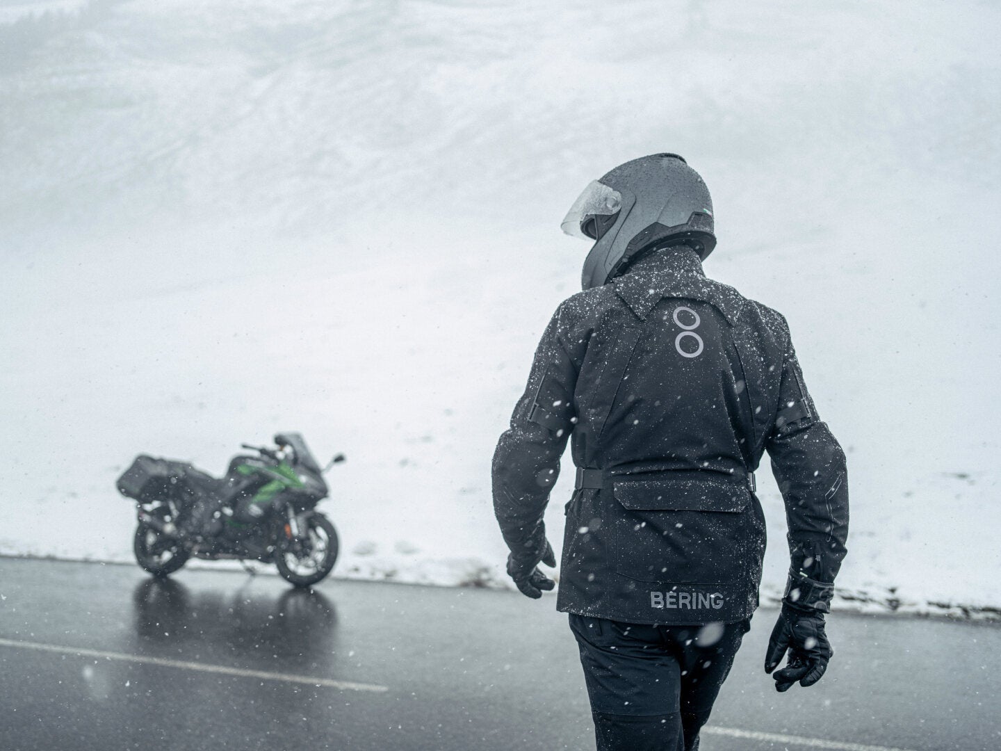 Side view of Bering Lakefield GTX waterproof Motorcycle Textile Jacket