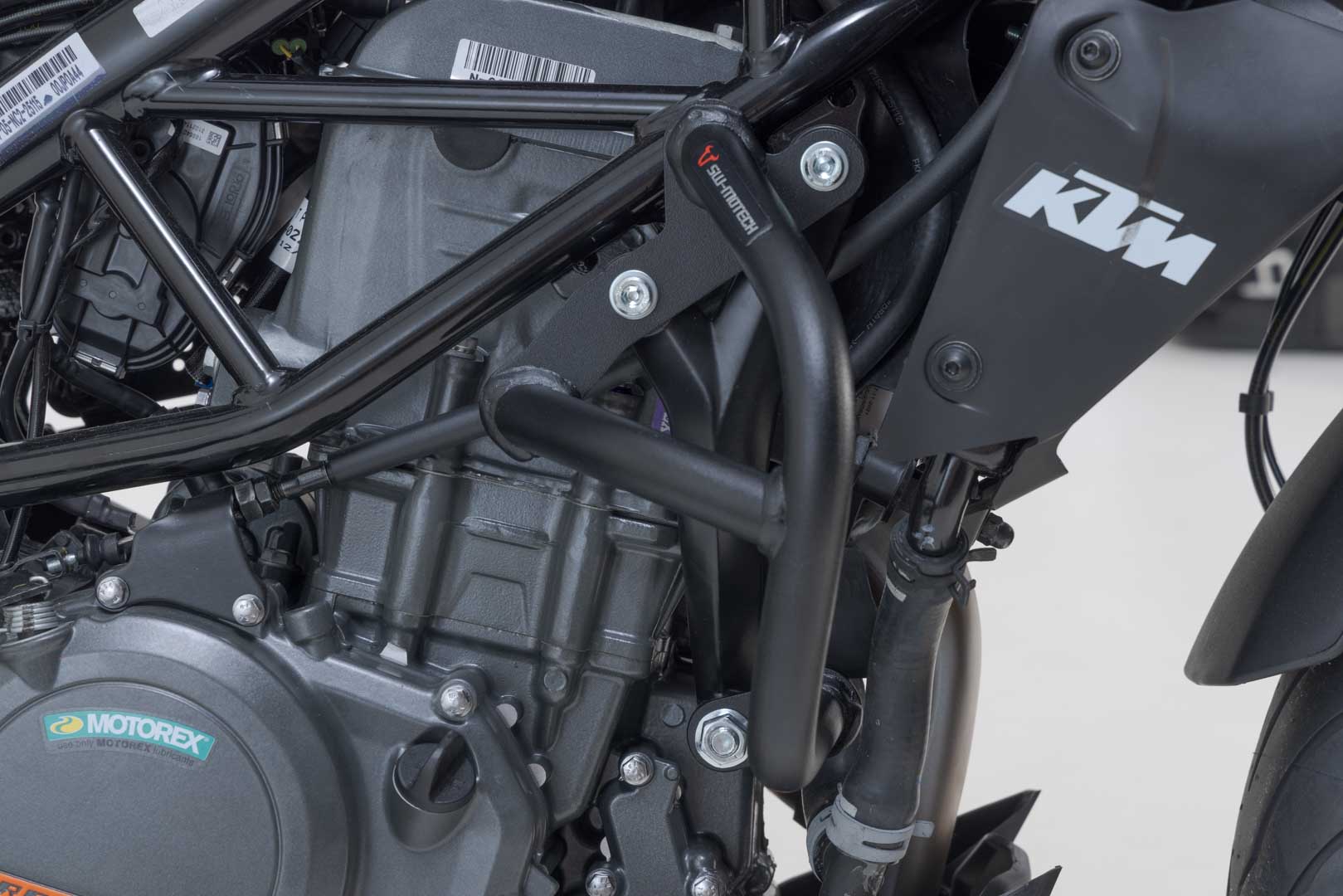 SW-Motech Crash bar - Negru. KTM 390 Duke (13-23). Figura 4