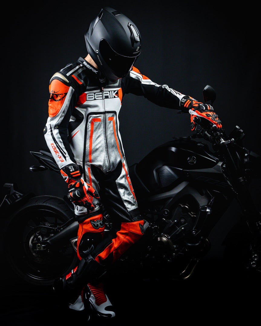Berik Cosmic One Piece Motorcycle Leather Suit black/white/red 60 Figure 3
