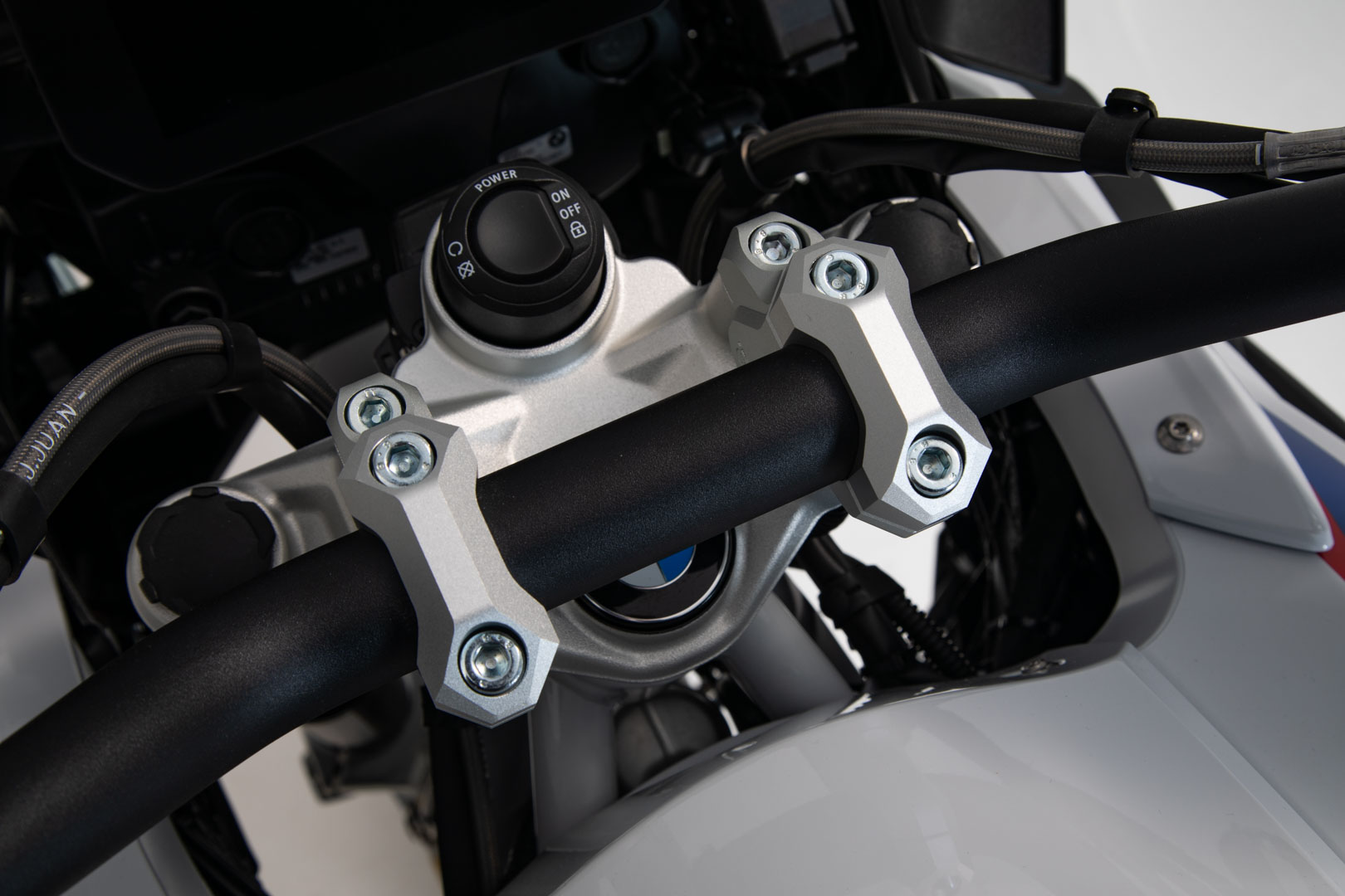 Spatele barei SW-Motech - H=32 mm. Spate 20 mm. Argintiu. Modele BMW. Figura 4