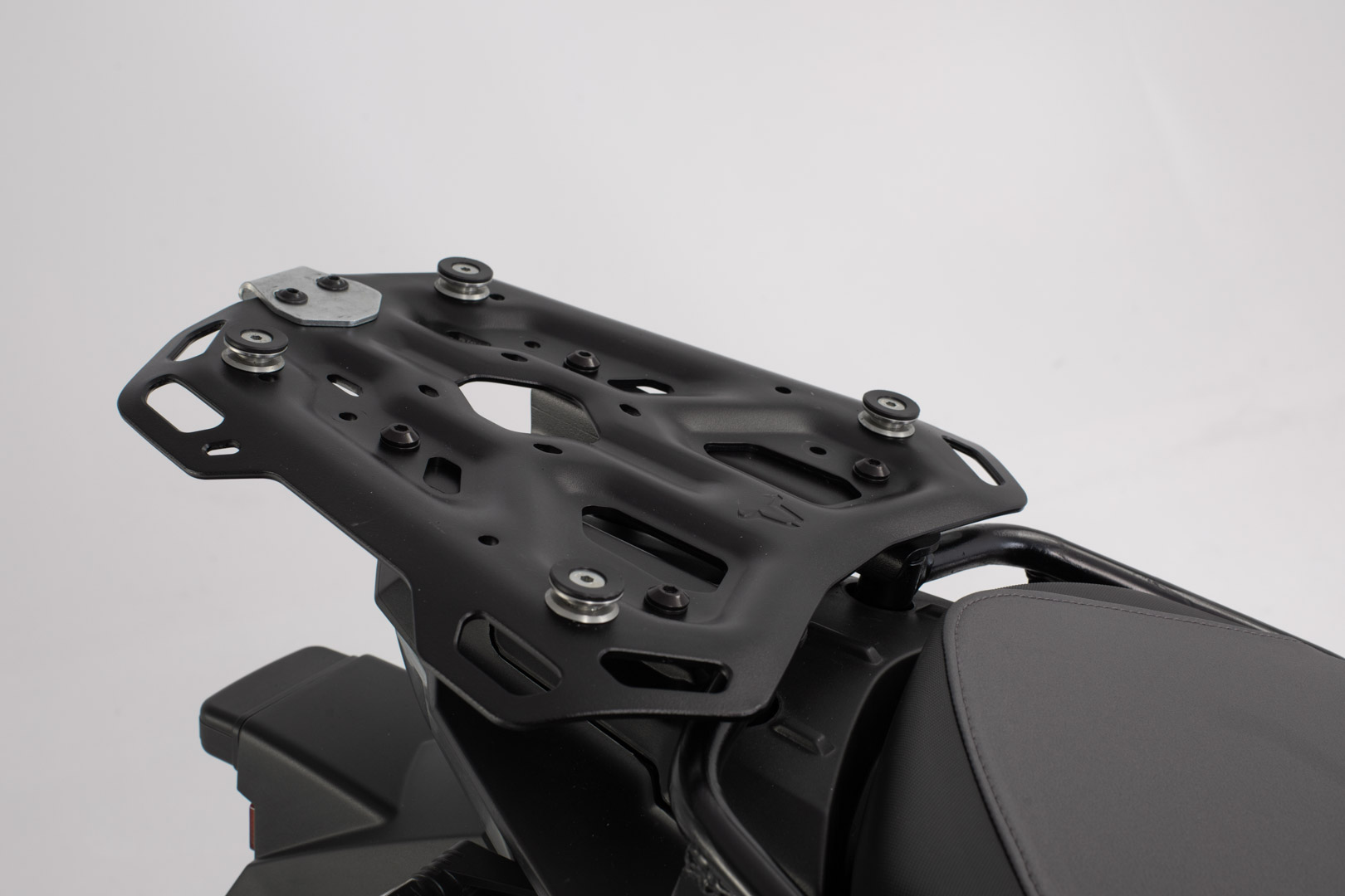 Setul de aventură SW-Motech TRAX ADV - Negru. BMW F 800 / 700 / 650 GS (07-18). Figura 4