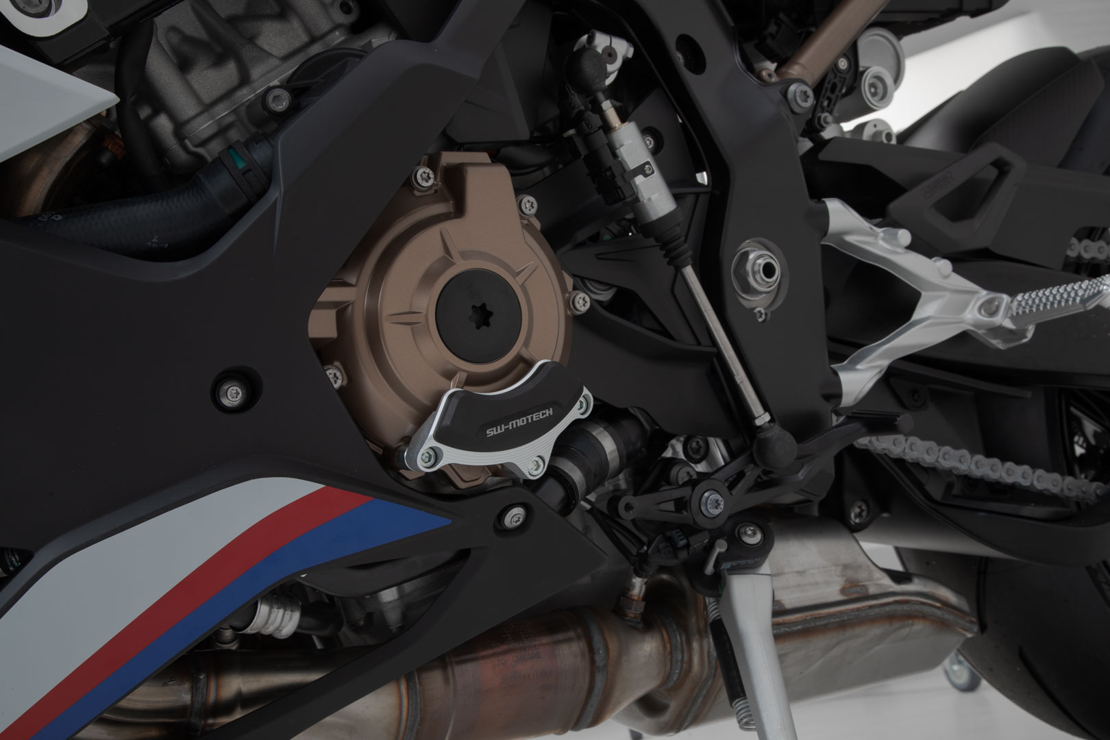 Protector pentru carcasa motorului SW-Motech - Negru/argintiu. S1000RR(19-)/R(21-), M1000R(22-). Figura 3