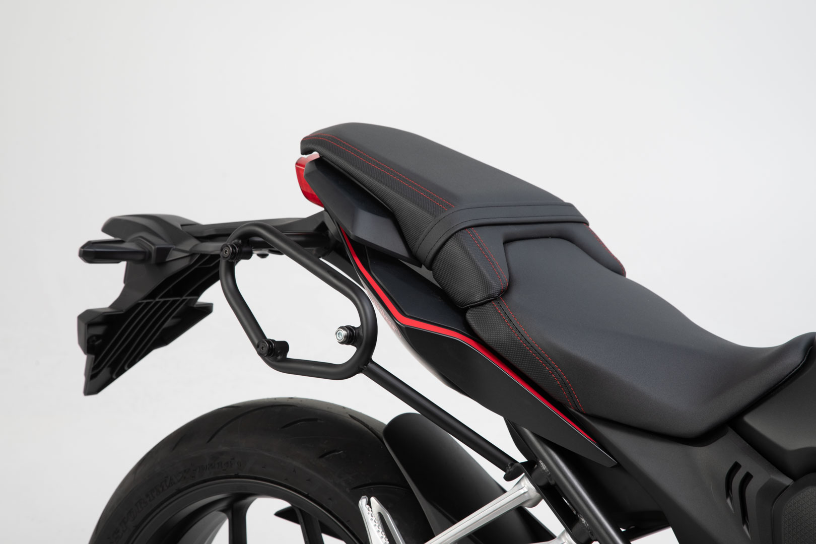 SW-Motech URBAN ABS sidofodral - 2x 16,5 l. Honda CBR650R (18-20) / CB650R (18-20). Figur 3