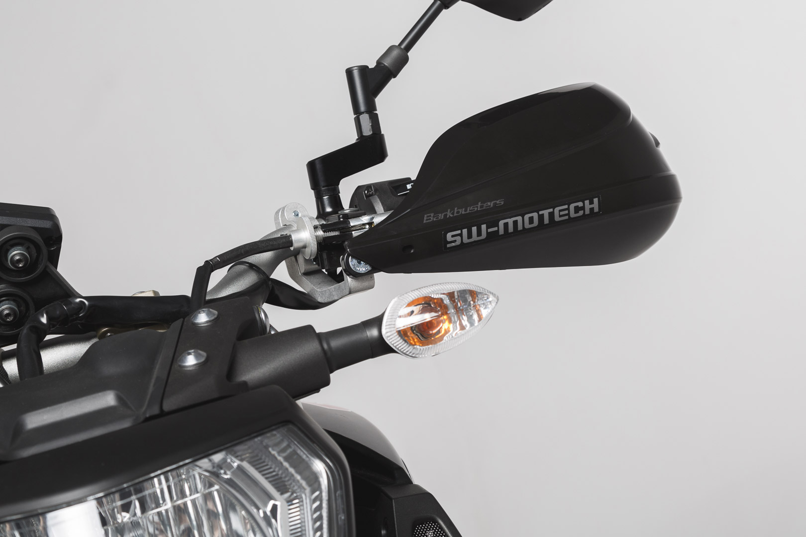 Kit de protecție SW-Motech BBSTORM - Negru. Yamaha MT-09 (13-20), XSR700/900. Figura 1 Kit de protecție SW-Motech BBSTORM - Negru. Yamaha MT-09 (13-20), XSR700/900. Figura 1