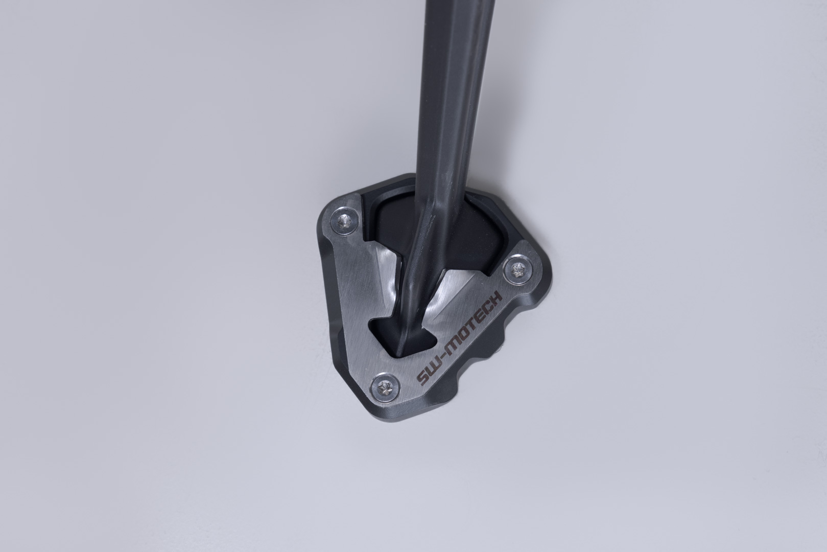SW-Motech förlängning för sidofot – svart/silver. KTM 1390 Super Adv S / EVO (24-). Figur 2