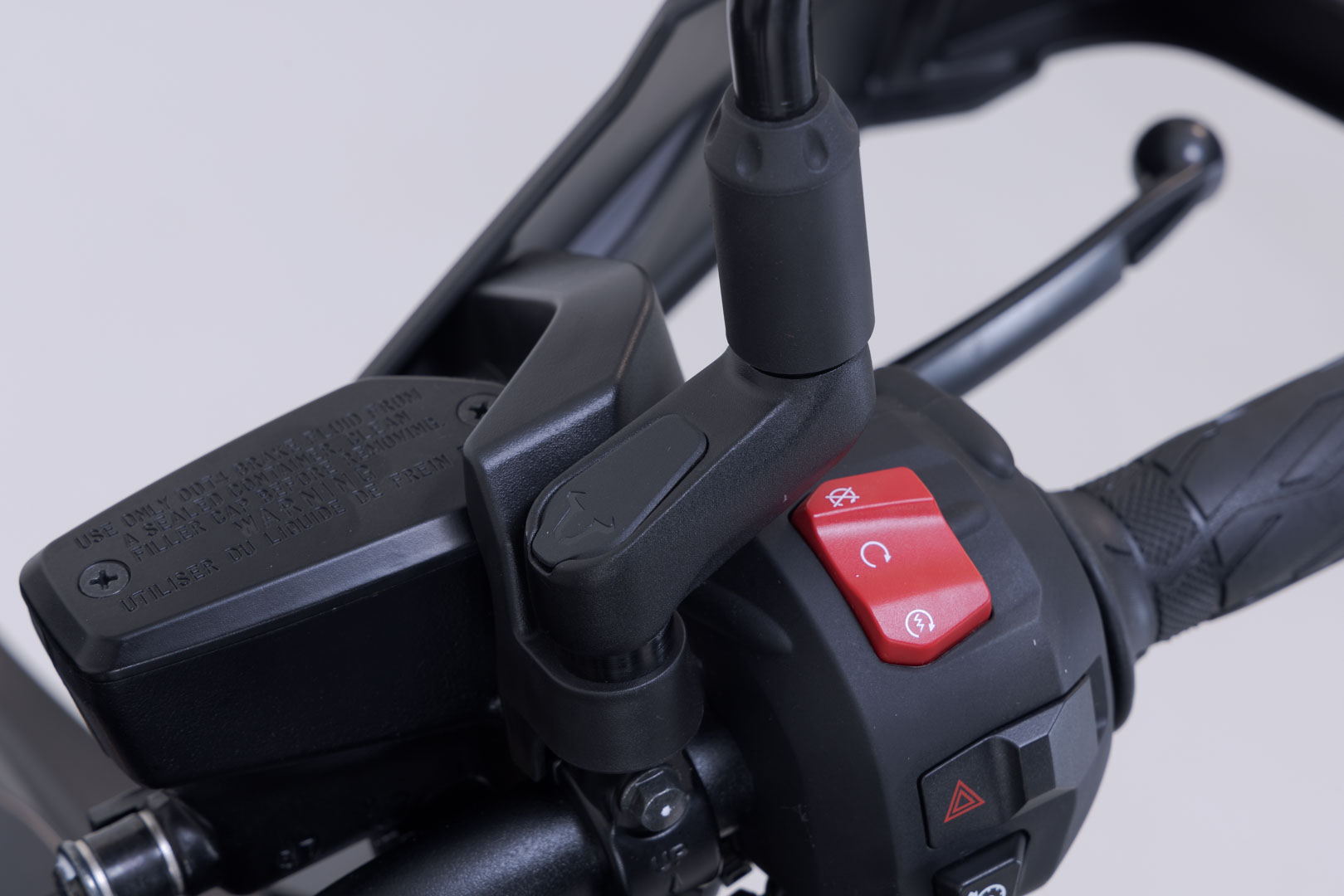 Extensia oglinzii SW-Motech - Neagră. Suzuki V-Strom 800DE/1050DE, GSX-S1000GX. Figura 5