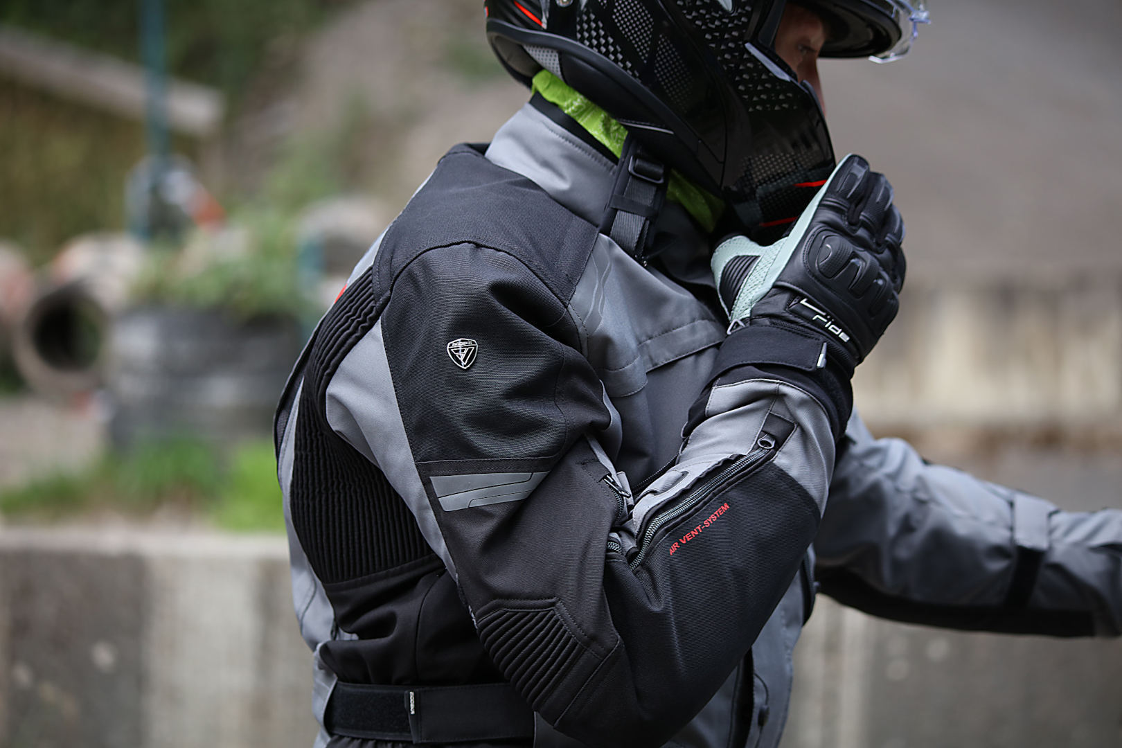 Modeka Aeris Motorcycle Textile Jacket grey/black 5XL Figure 3