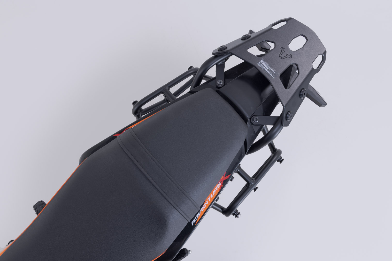 SW-Motech SLC carrier lateral stânga - KTM 125 End/ SMC R, 250 Adv, 390 Adv/ SMC R (25-). Figura 5