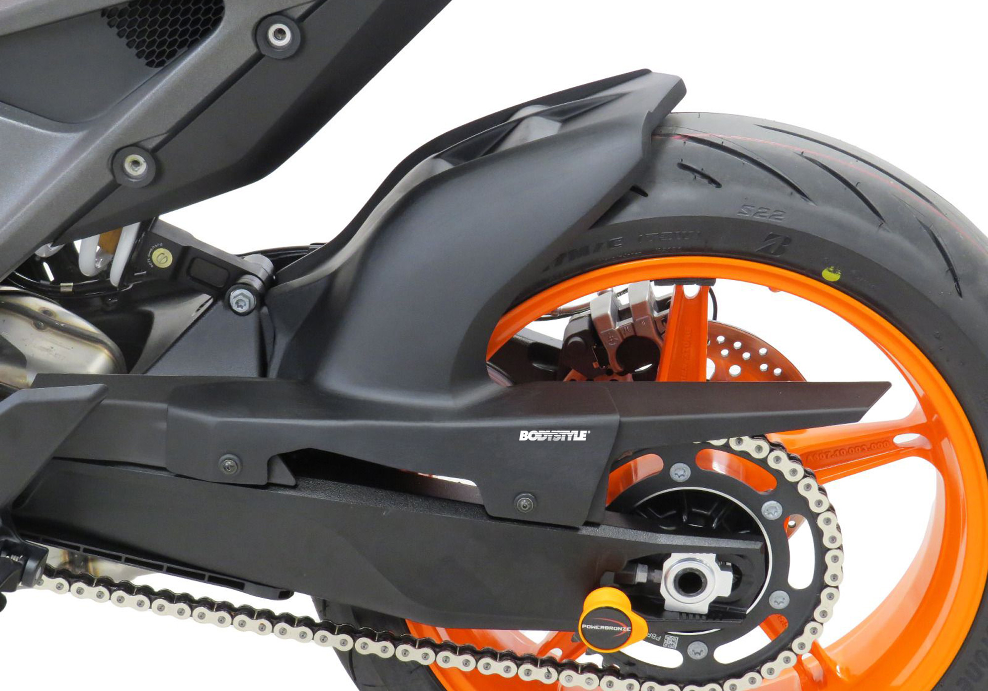 BODYSTYLE spate hugger ABS plastic aspect carbon Figura 1