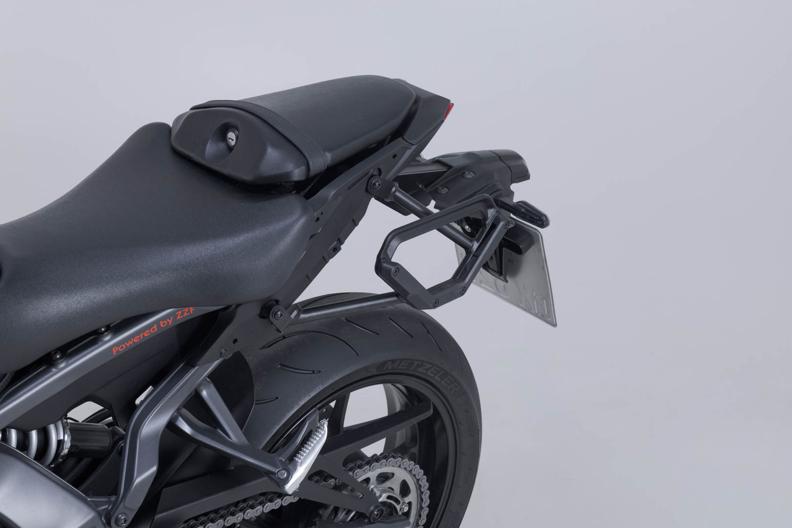 SW-Motech V-LOC sidobärare vänster - Yamaha MT-09 (23-). Figur 3
