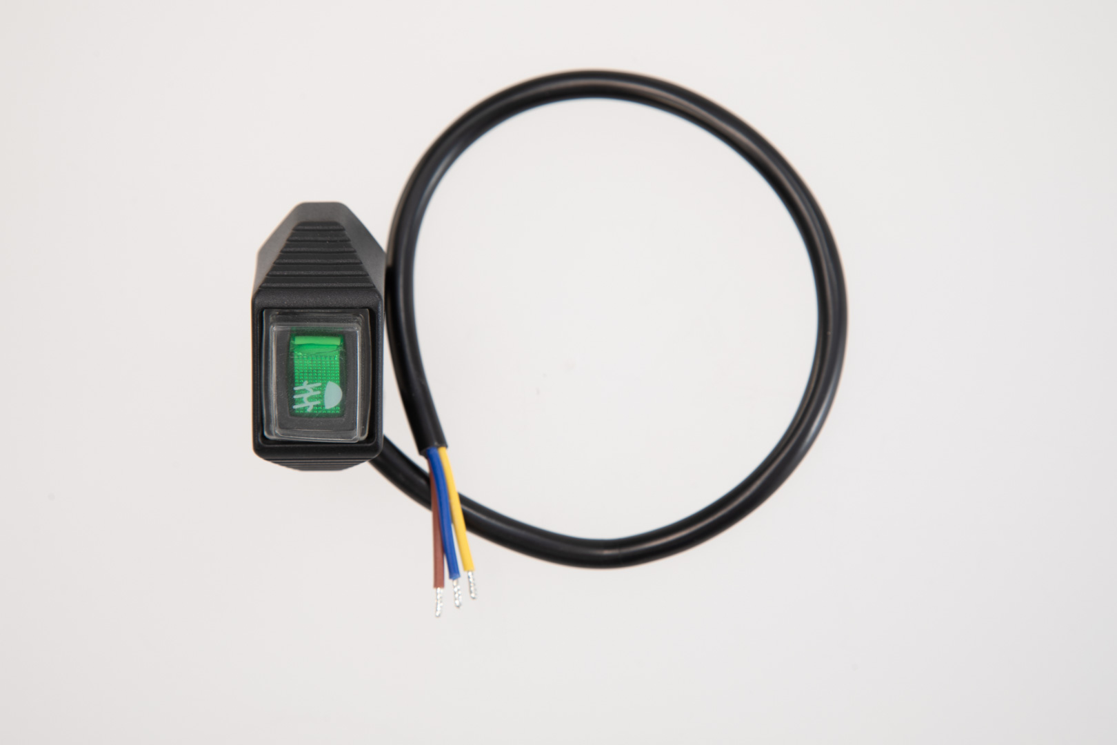 Întrerupător de lumină de ceață SW-Motech EVO pentru cockpit - Pentru luminile de ceață. Verde aprins. Figura 1 Întrerupător de lumină de ceață SW-Motech EVO pentru cockpit - Pentru luminile de ceață. Verde aprins. Figura 1