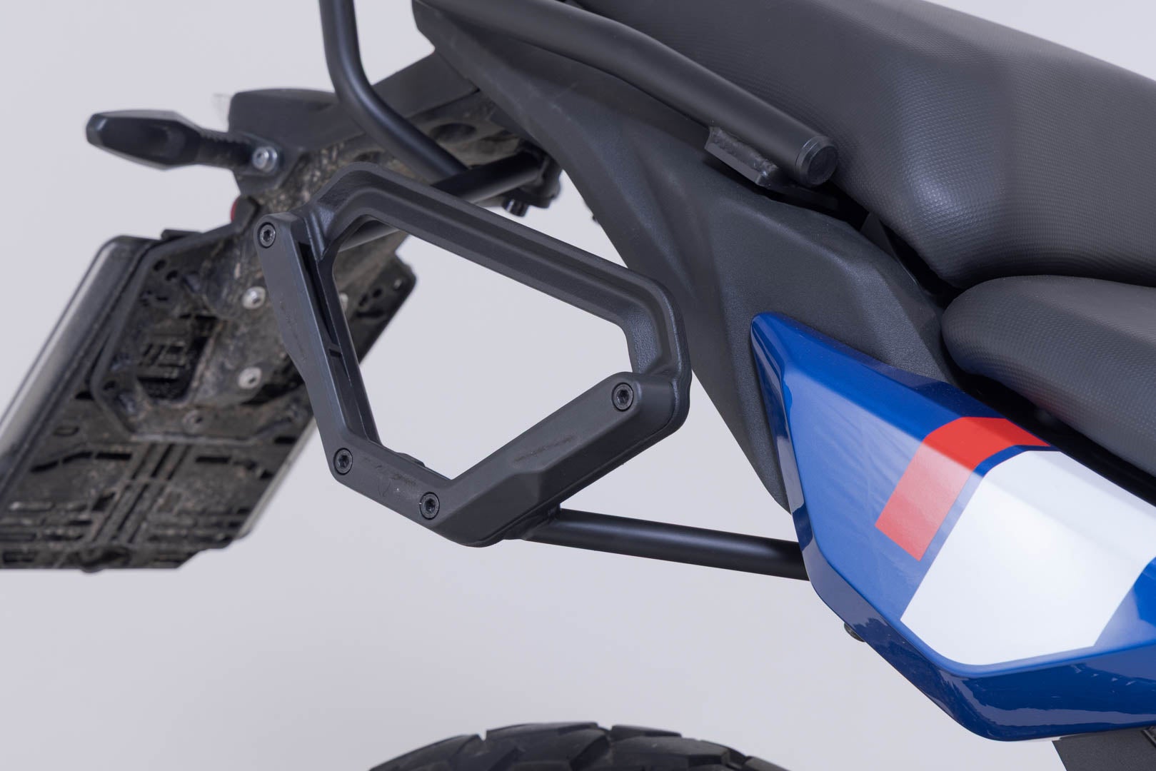SW-Motech V-LOC Side Carrier right - BMW F 450 GS (25-). Figure 4