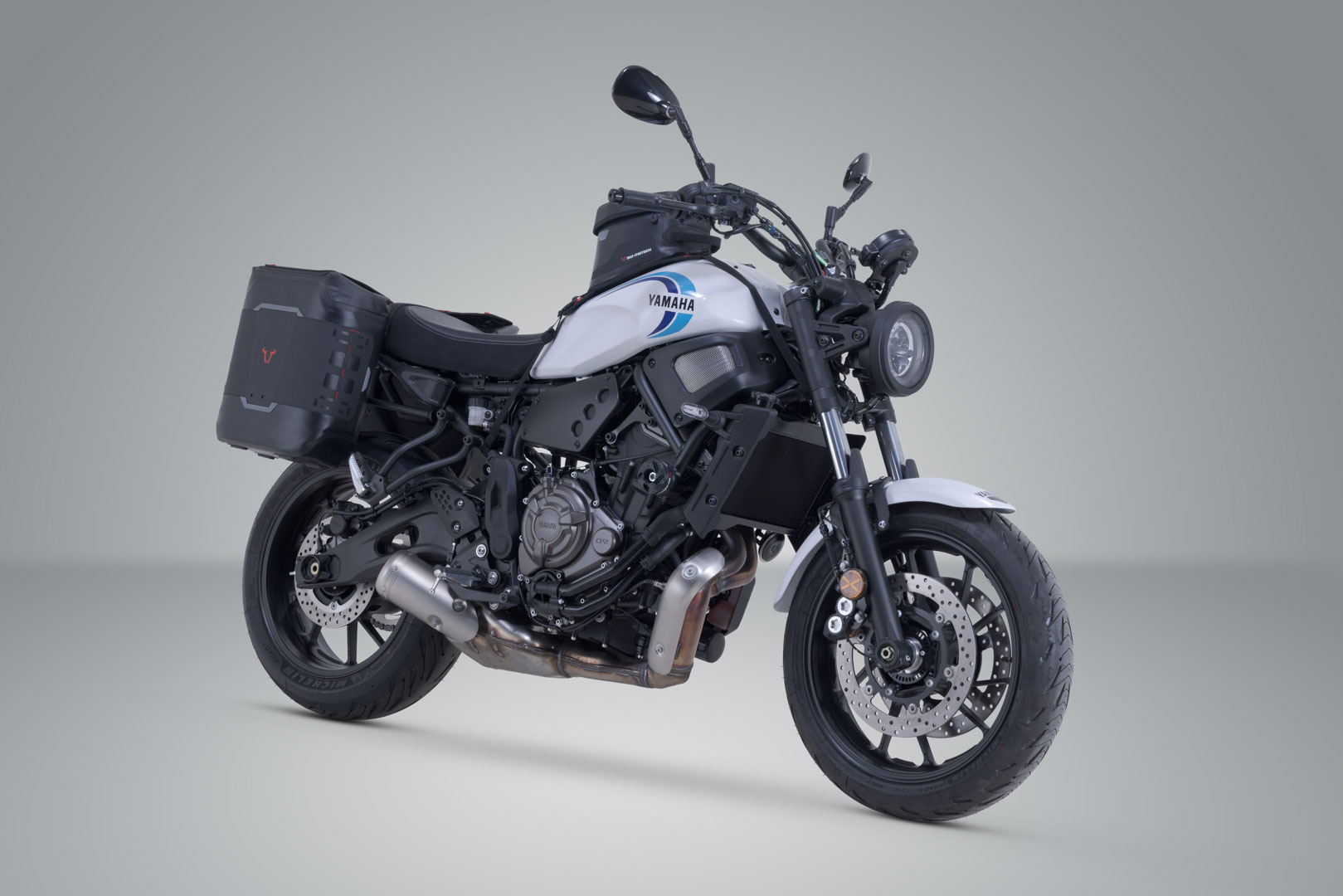 SW-Motech Side Bag WP-system V-LOC - 16/16 l. Yamaha XSR700 (15-) / XSR700 XT (19-). Figur 2