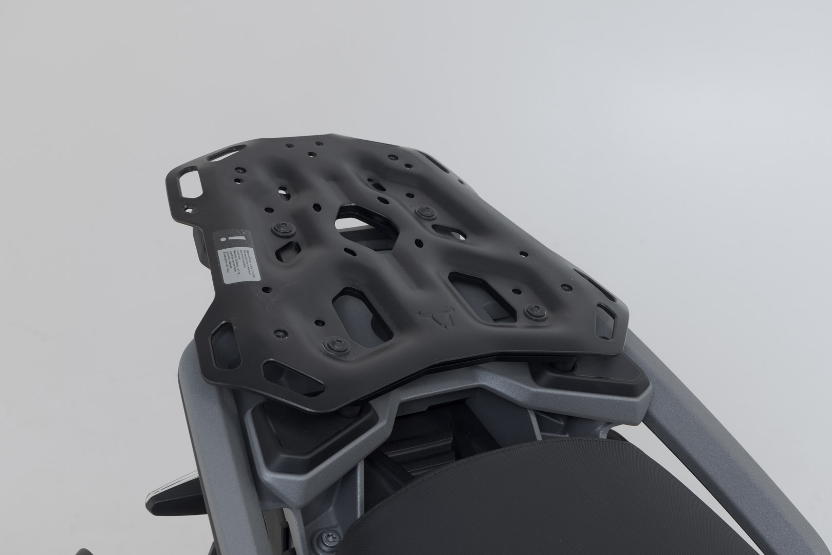 SW-Motech Noir. 41 l. R 1300 GS/Adv. Support de topcase BMW. - Noir. 41 l. R 1300 GS/Adv. Support de topcase BMW. Figure 4