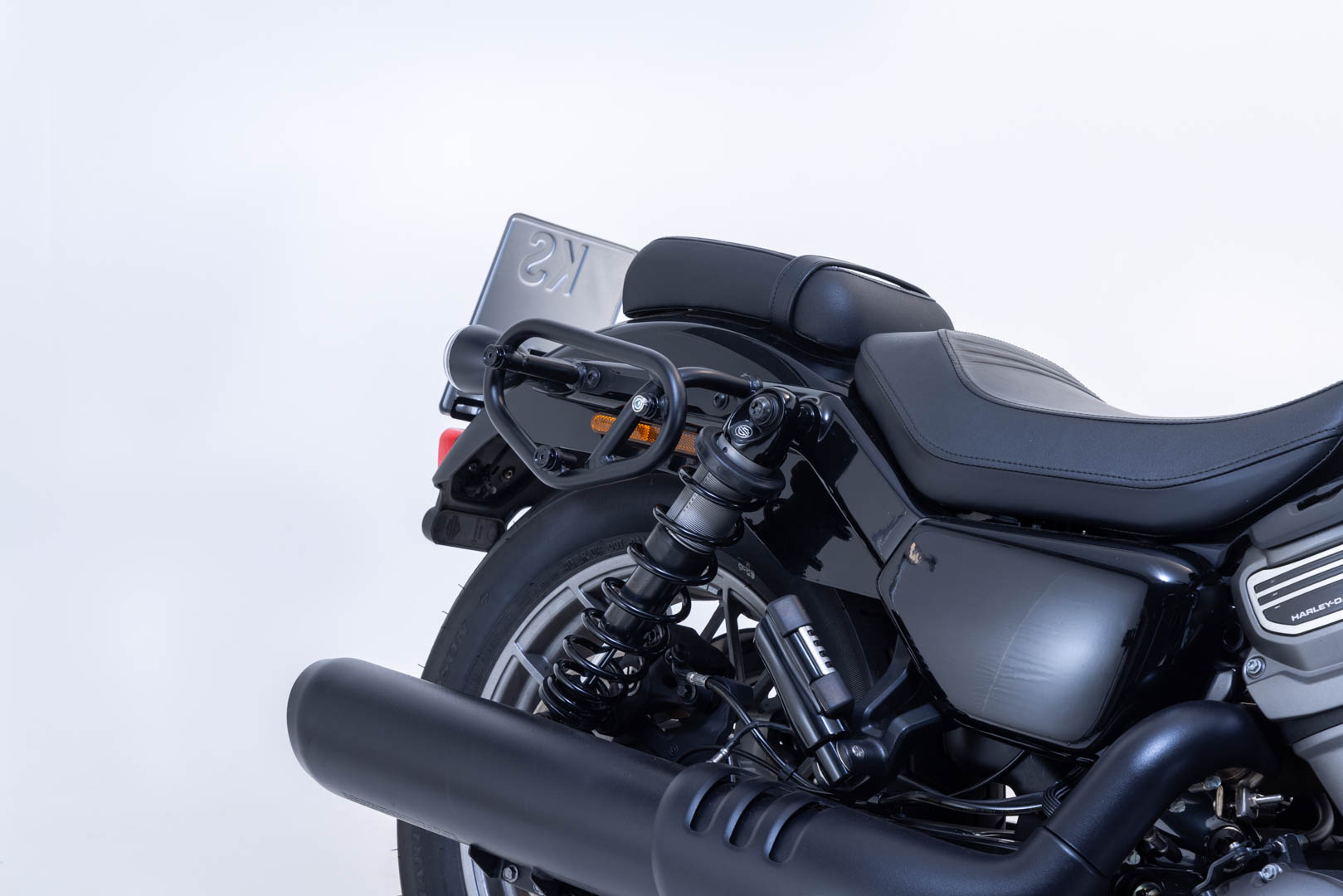 Sistem lateral SW-Motech Legend Gear LC - Harley-Davidson Nightster (22-) / Special (23-). Figura 3