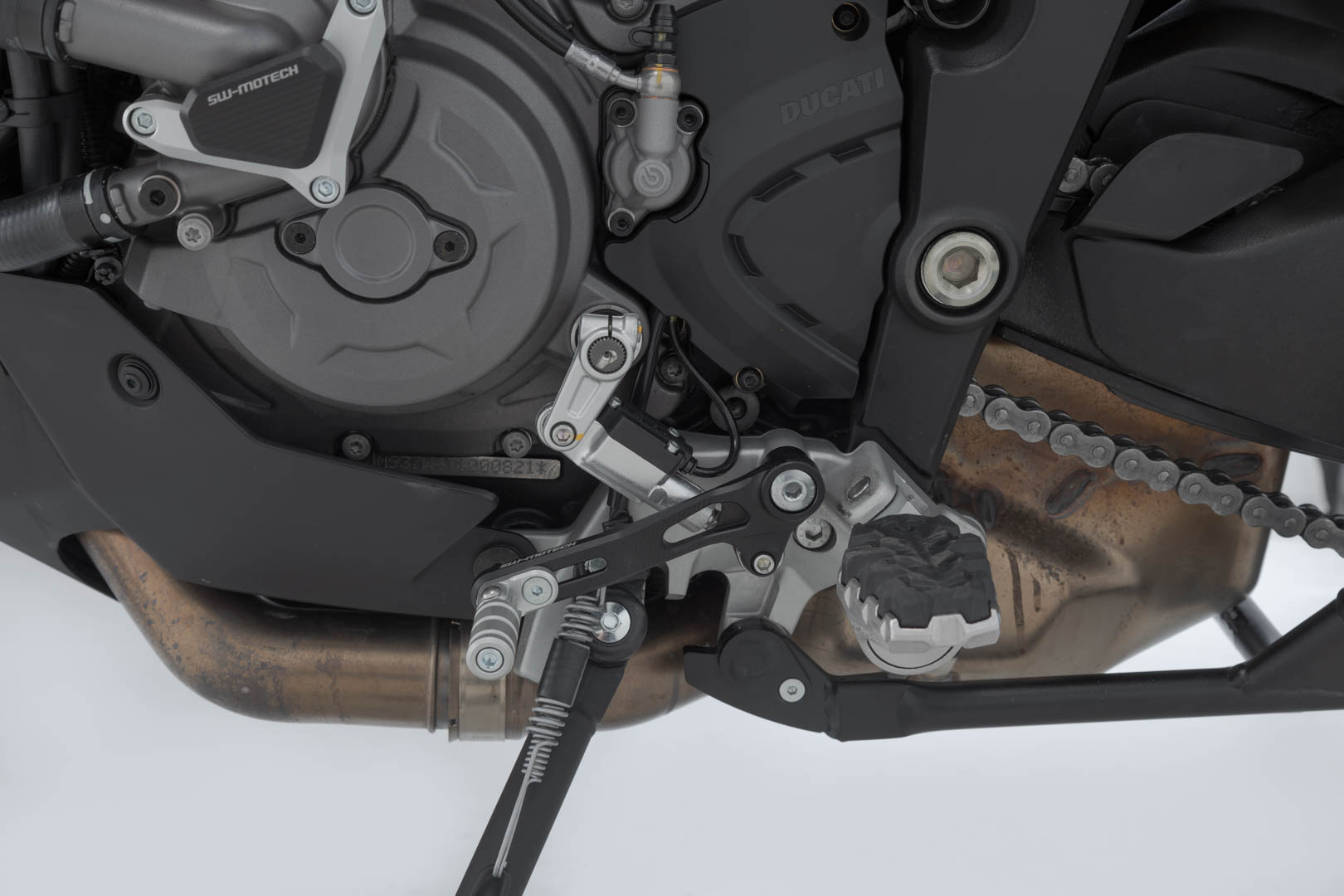 SW-Motech Gear levers - Ducati Multistrada 950 (18-)/1260 (17-)/V2 (21-). Figure 5
