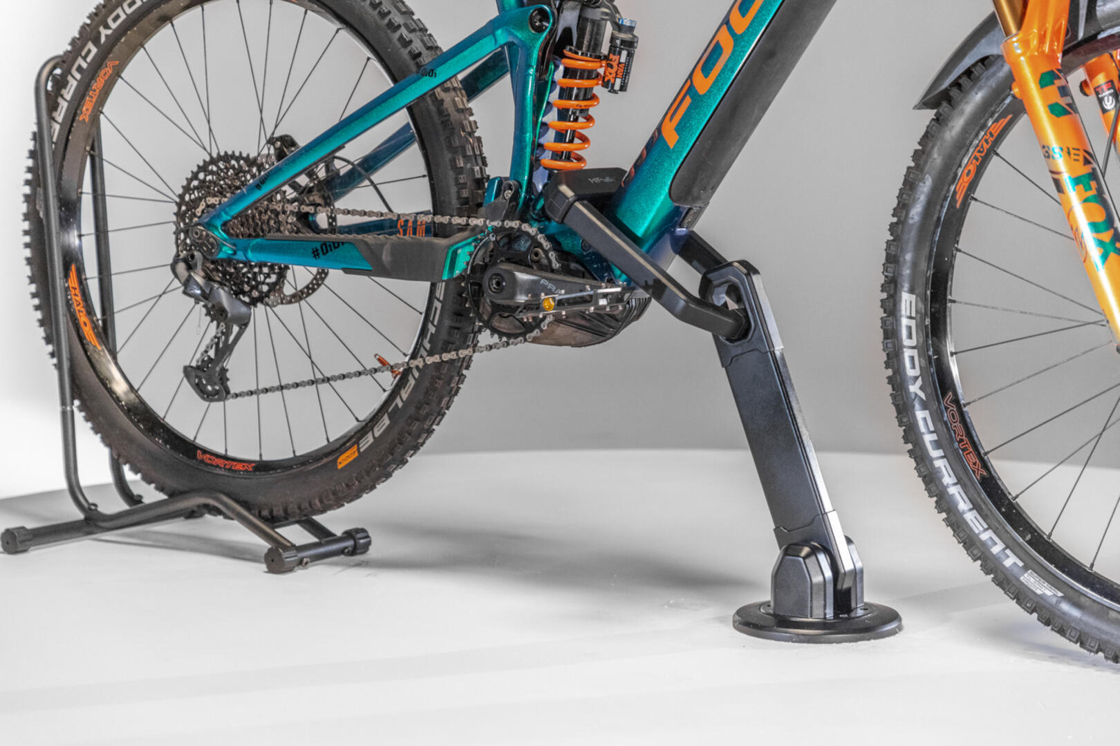 Hiplok Swing Arm AX1000 Încuietoare de perete/podea Figura 2