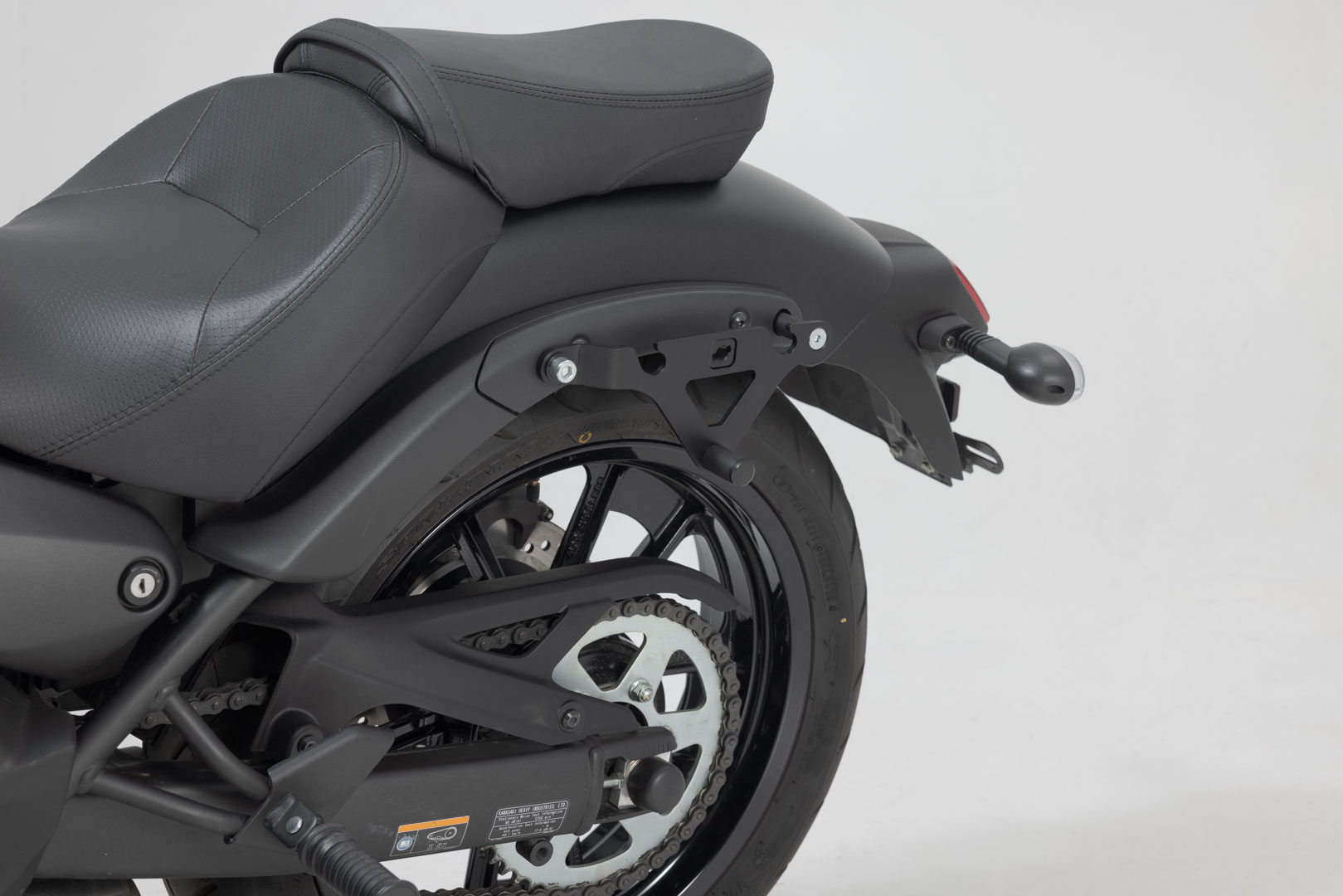 SW-Motech SLH portavion lateral LH1 stânga - Kawasaki Vulcan S (16-). Pentru LH1. Figura 3
