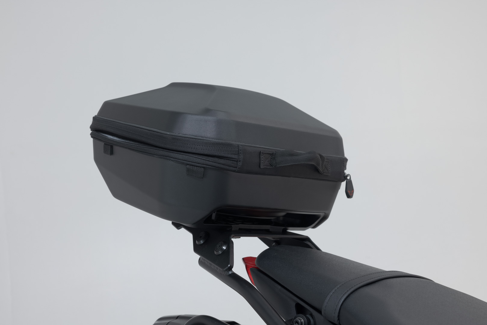 Sistem topcase SW-Motech URBAN ABS - Negru. Yamaha MT-09 (20-). Figura 5