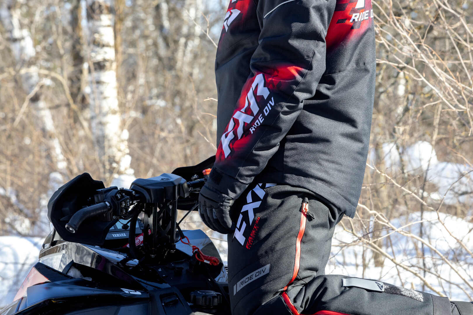 FXR Fuel 2023 Snowmobile Jacket black/red/white XL Figure 4