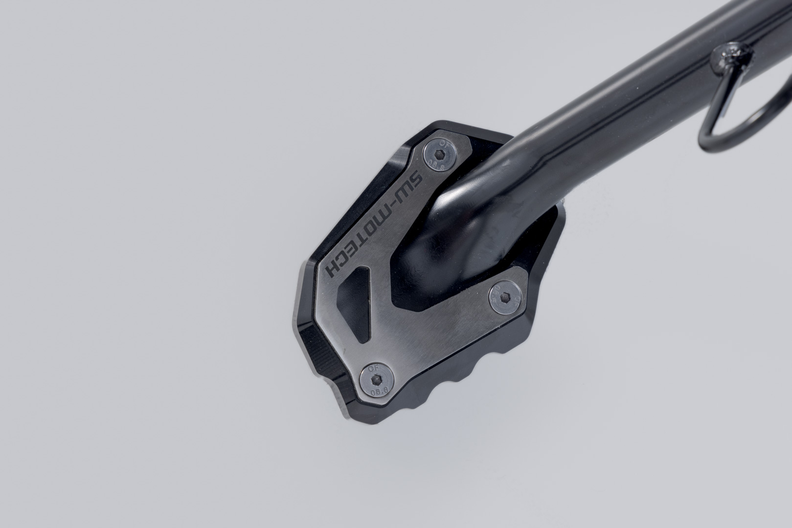 Extensie SW-Motech pentru piciorul lateral - Negru/argintiu. Suzuki V-Strom 1050DE, aprilie RS 457. Figura 3