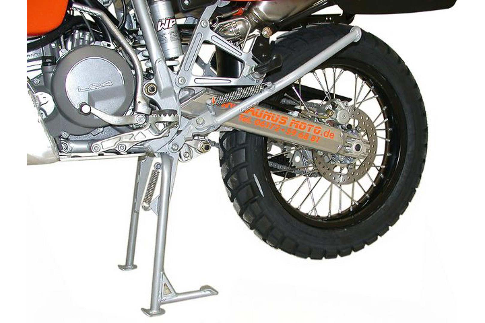 Suport lateral SW-Motech - Argintiu. Pentru montarea pe suportul central. Figura 2
