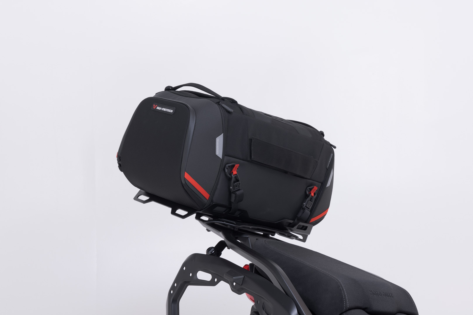 Set de rackpack SW-Motech - Moto Guzzi Stelvio (23-). Figura 5