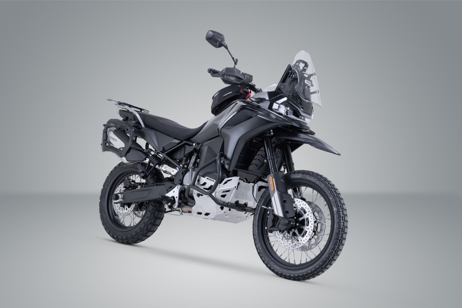 SW-Motech PRO πλαϊνή σχάρα - Μαύρο. CFMoto 800MT-X (24-), 1000MT-X (25-). Γράφημα 2