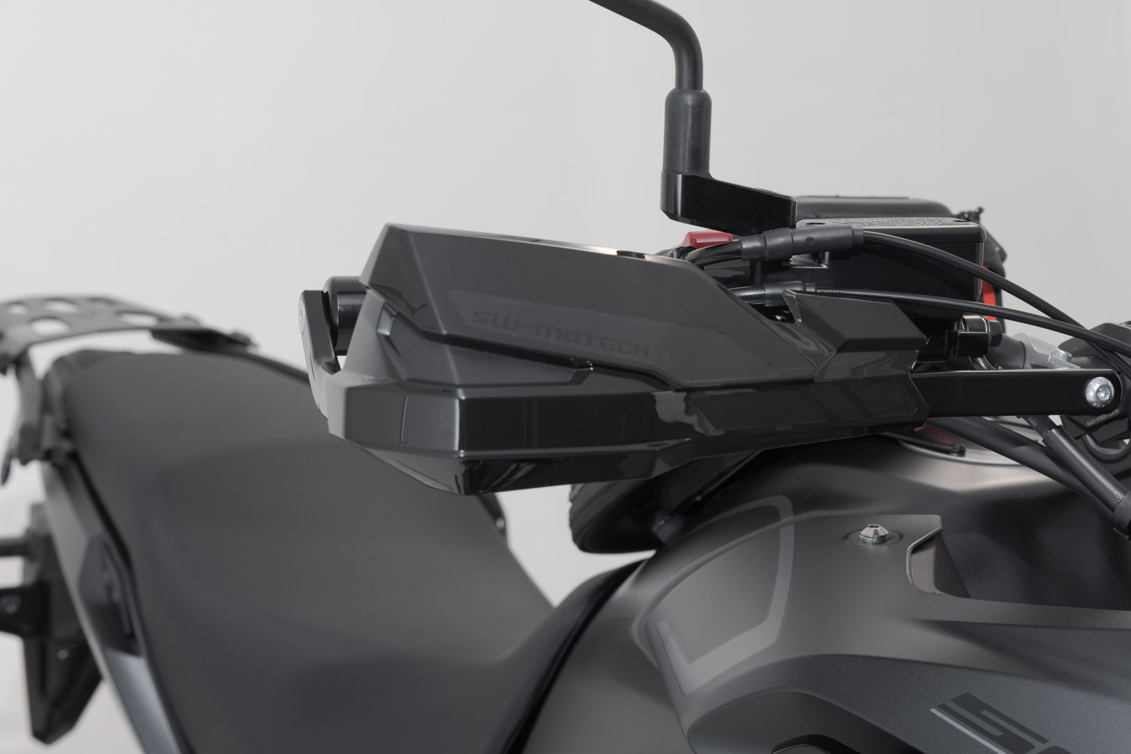 Setul SW-Motech Adventure Protecție - Honda CB500X (18-). Figura 4